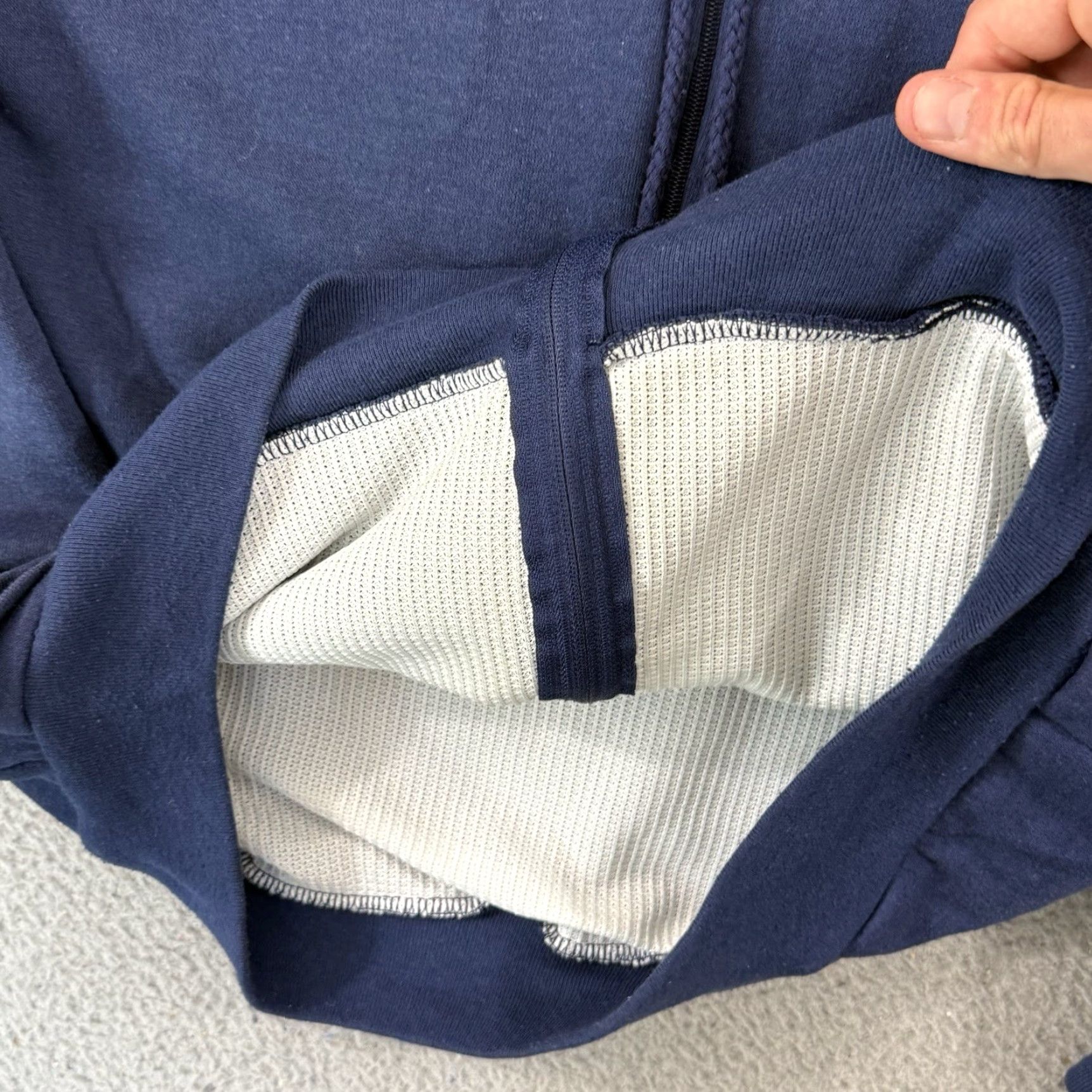 Vintage VINTAGE Coleman Hoodie Mens Medium Blue Zip Up Thermal Lined 90s Sweatshirt Size US L / EU 52-54 / 3 - 7 Thumbnail