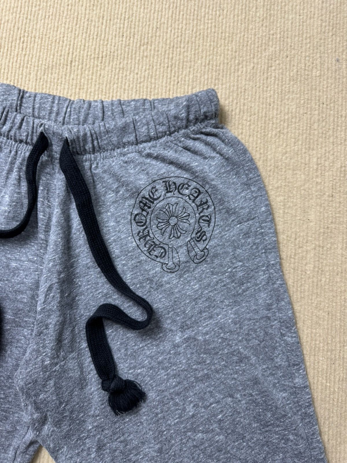 Chrome Hearts Chrome Hearts - Horseshoe Heather Gray Drawstring Shorts Size US 31 - 3 Thumbnail