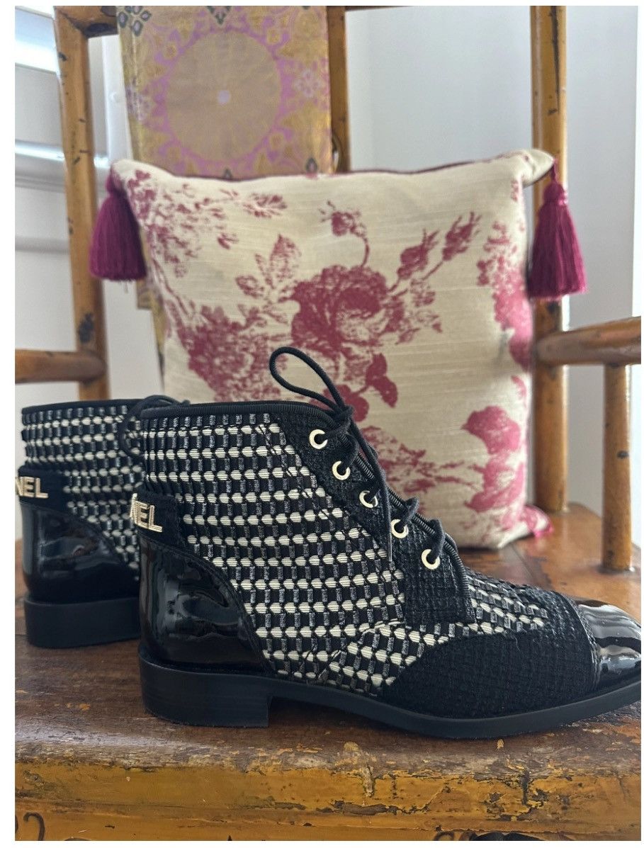 Chanel Tweed Ankle Boots made in Italy Size US 7 / IT 37 - 3 Thumbnail