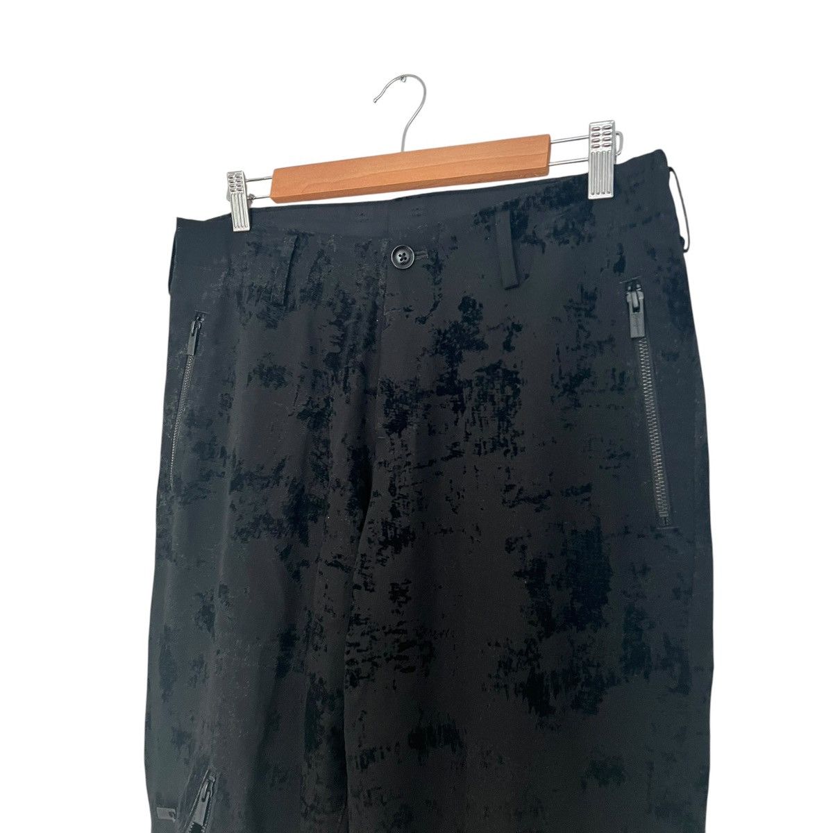 Yohji Yamamoto Yohji Yamamoto flocked cross zip knee trousers Size US 32 / EU 48 - 3 Thumbnail