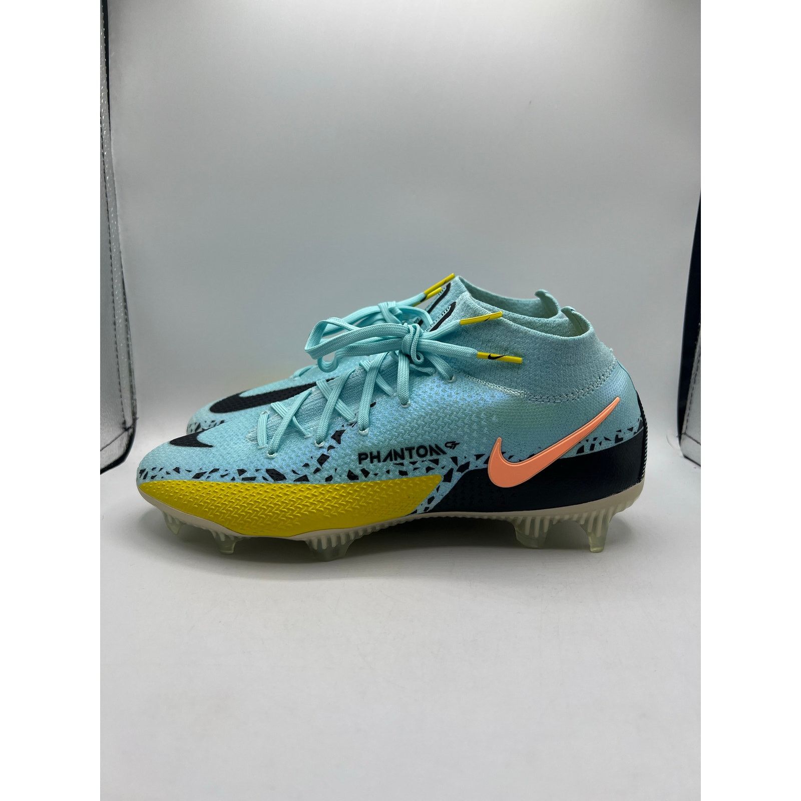 Nike Nike Phantom GT2 DF Elite FG “Lucent Pack” Size 6 men’s Size US 6 / EU 39 - 1 Thumbnail