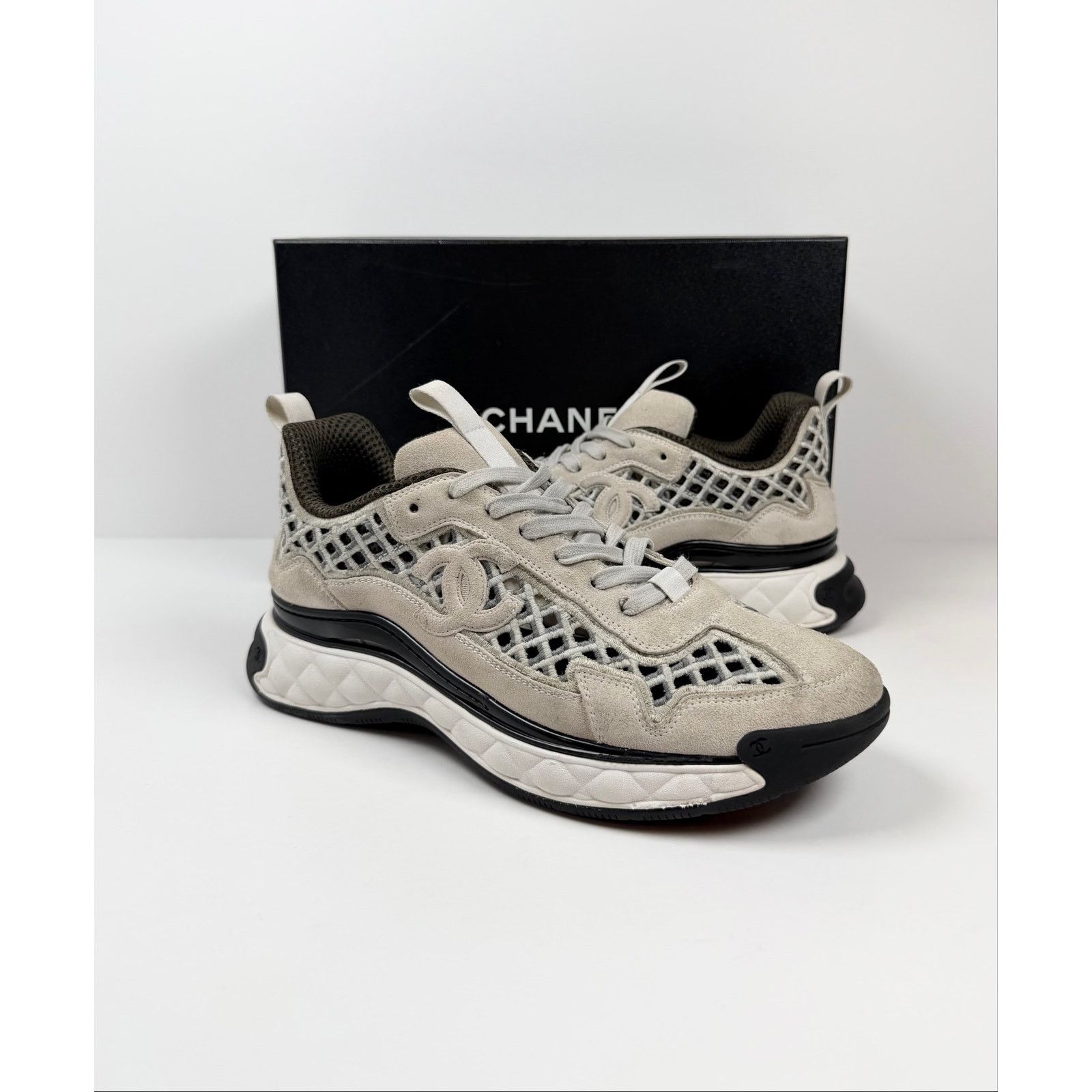 Chanel Size 42EU/9US - Chanel Interlocking CC Sneakers Size US 9 / EU 42 - 2 Thumbnail