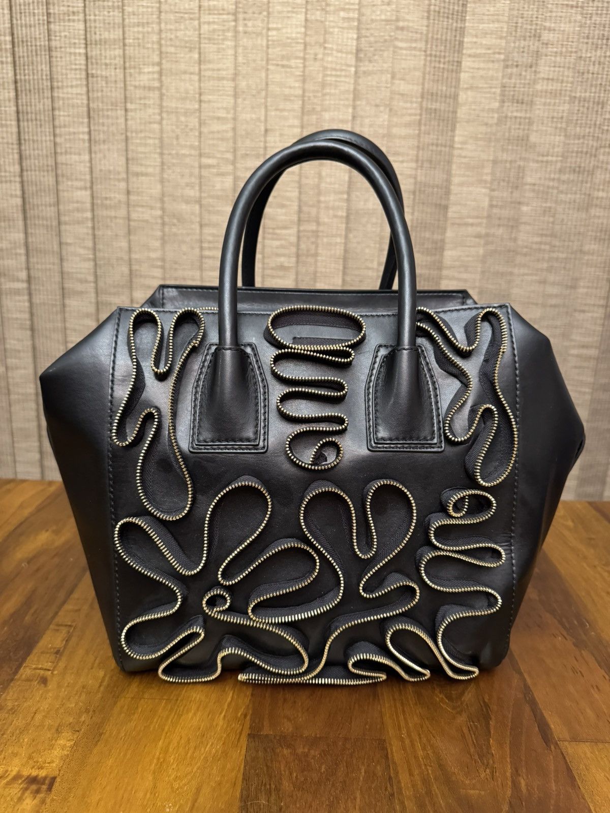 Stella McCartney STELLA MCCARTNEY Black Zipper Embellished Handle Bag Size ONE SIZE - 4 Thumbnail