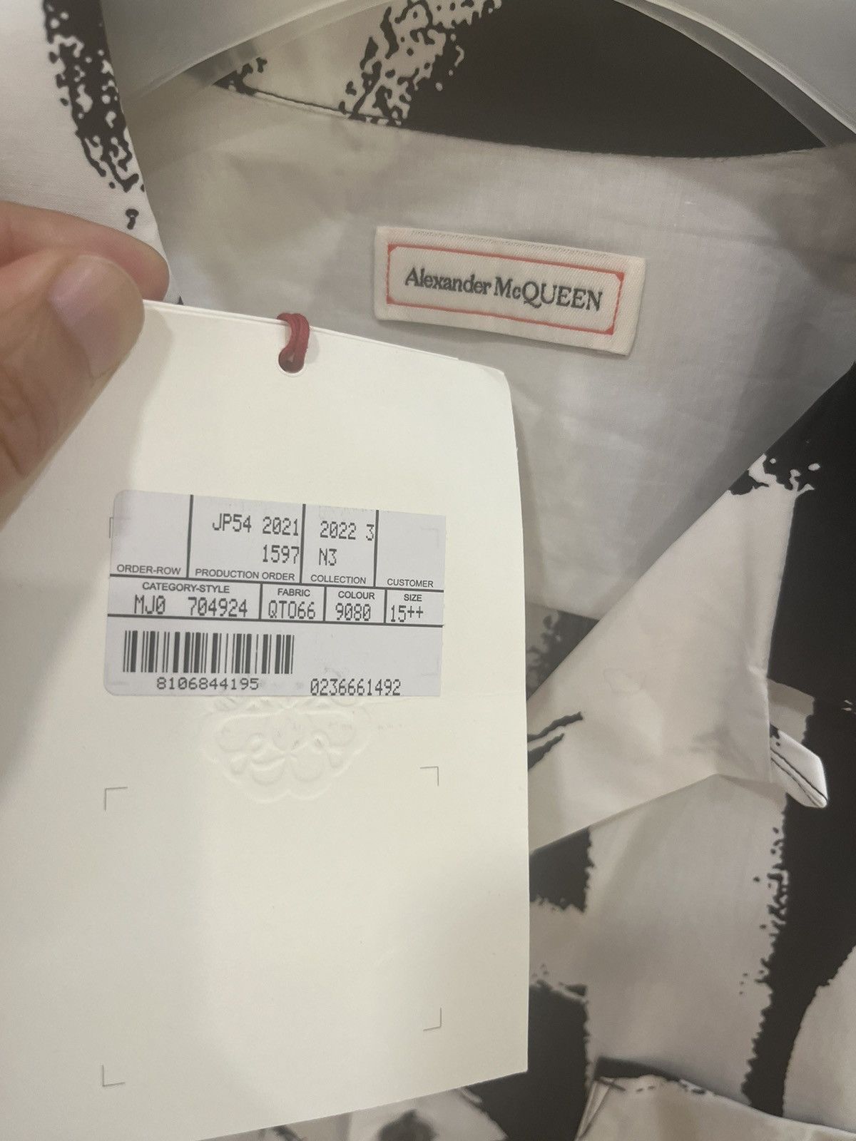 Alexander McQueen logo Graffiti print bowling shirt size 15++ Size US M / EU 48-50 / 2 - 4 Thumbnail