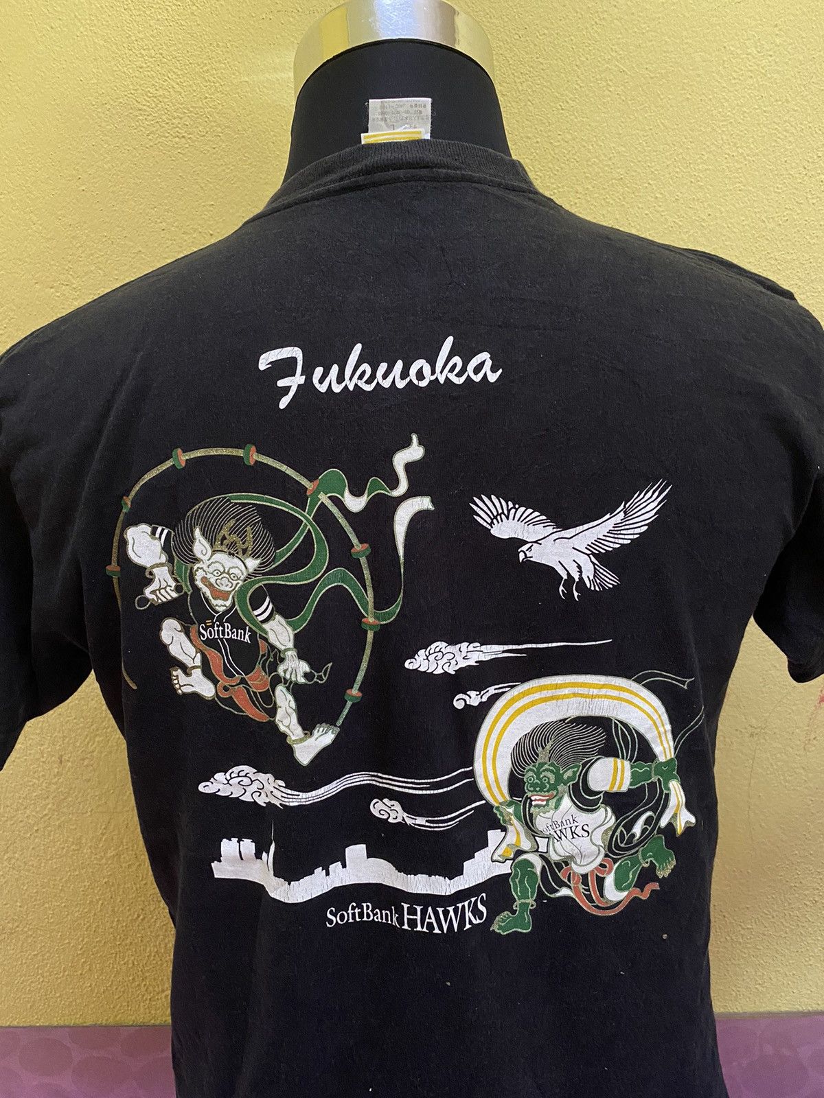 Hawk Sukajan softbank hawks tshirt Size US L / EU 52-54 / 3 - 4 Thumbnail