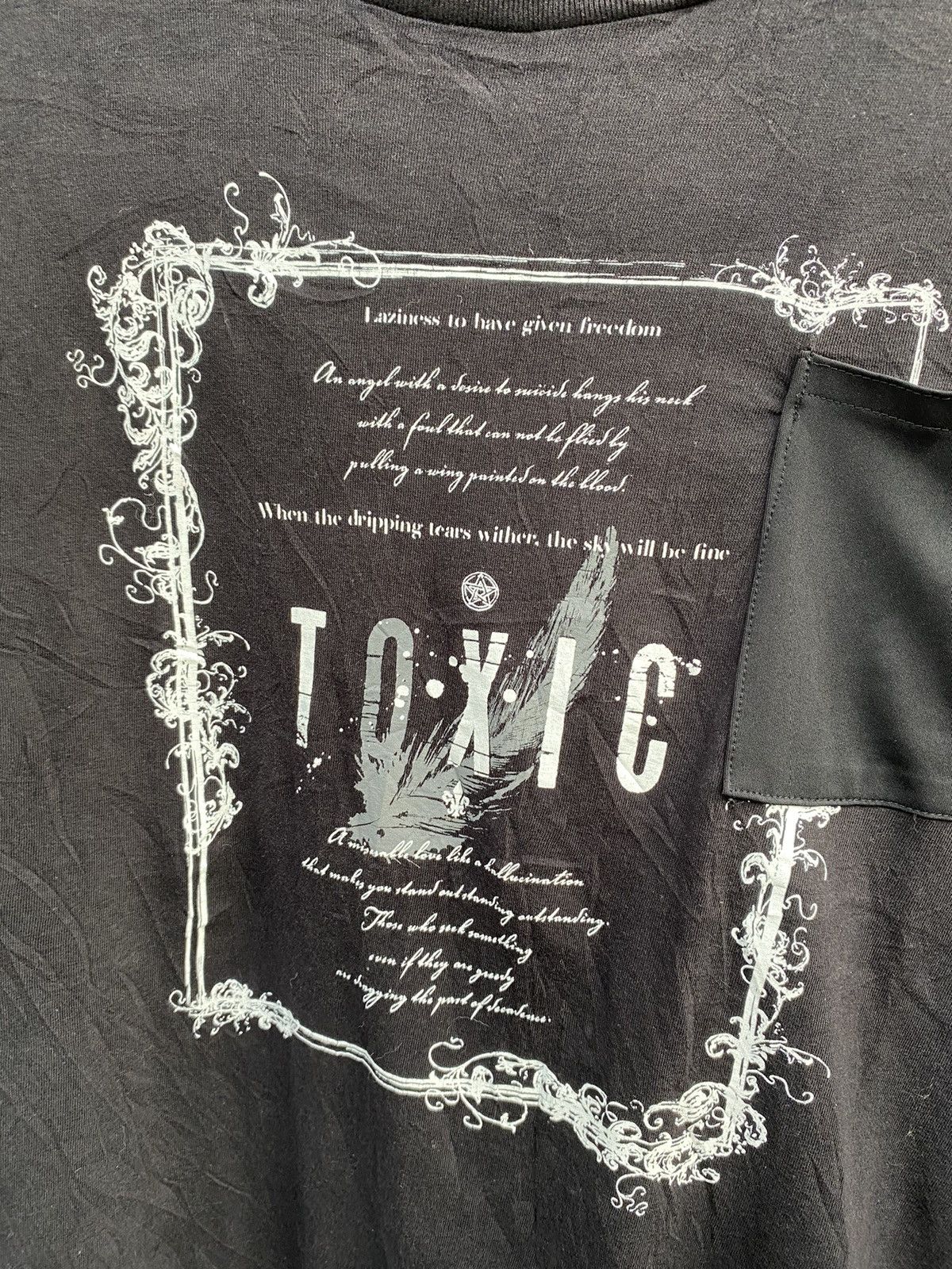 If Six Was Nine Toxic Trait Pocket Tee by Oblo Design Size US L / EU 52-54 / 3 - 7 Thumbnail