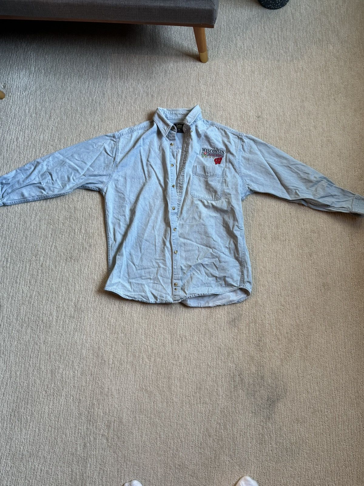 Vintage Vintage 2000s Wisconsin Rose Bowl button up XL Size US XL / EU 56 / 4 - 1 Preview