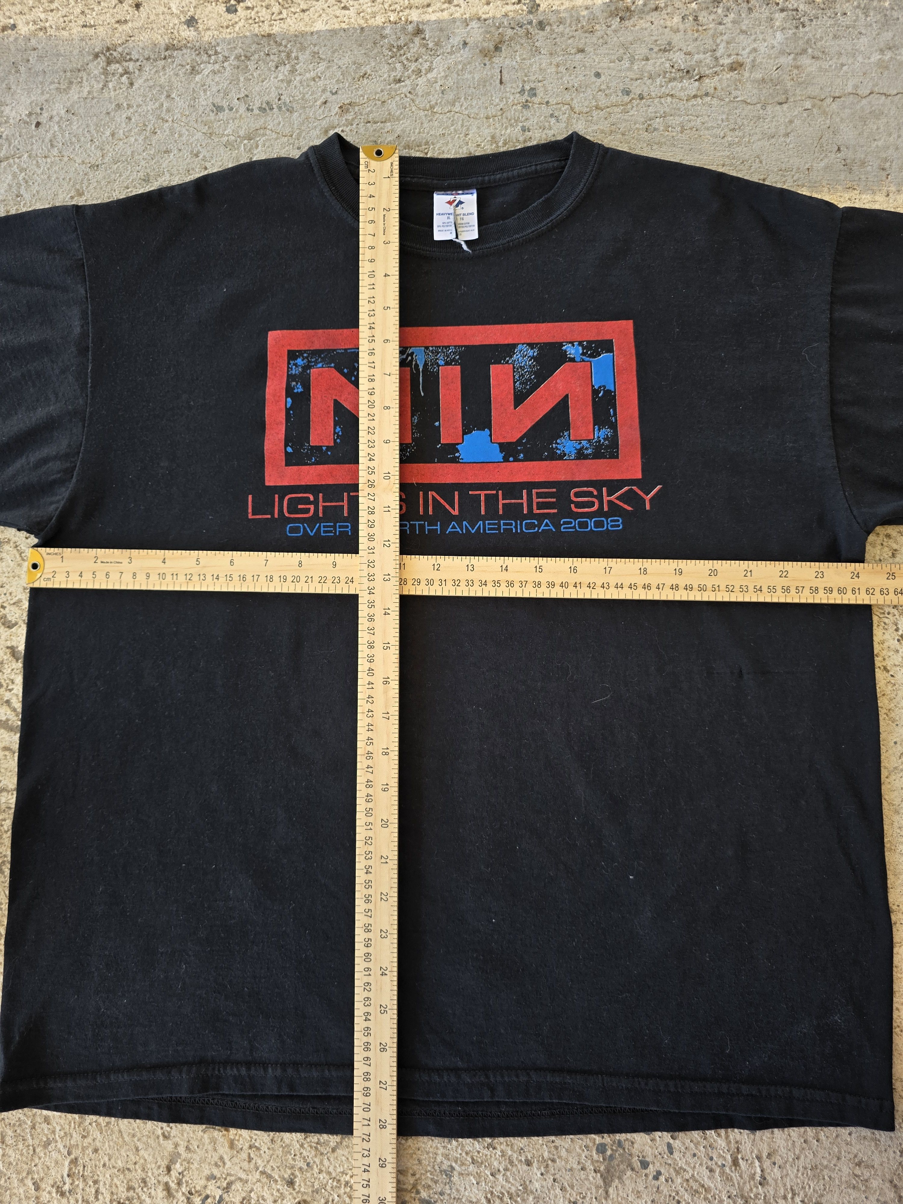 Vintage Nine Inch Nails 2008 Tour Tee Bootleg Size US XL / EU 56 / 4 - 4 Thumbnail