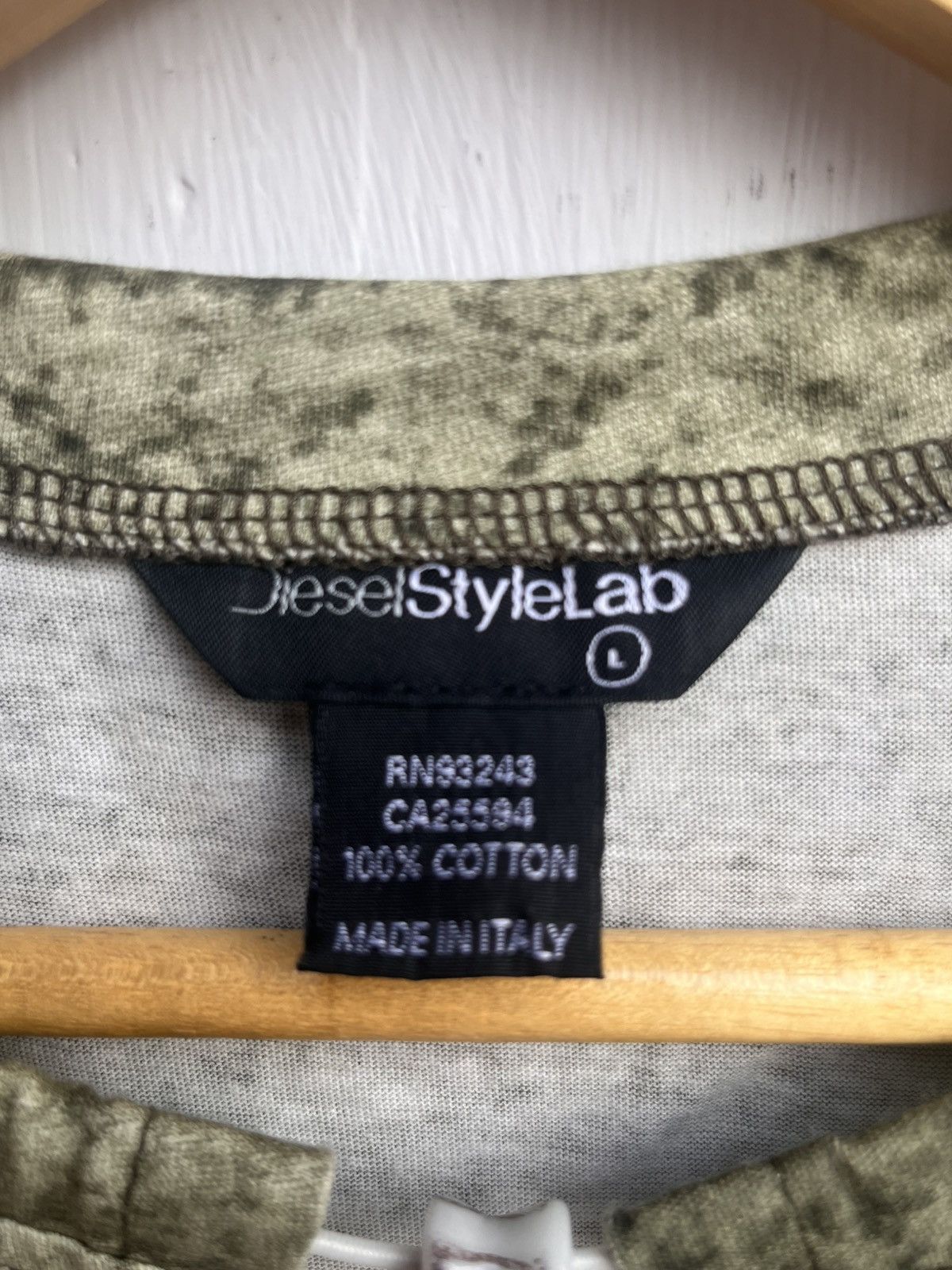 20471120 Archive Diesel Style Lab Split Abstrak Tee Y2K Vkei Style Size US S / EU 44-46 / 1 - 6 Thumbnail