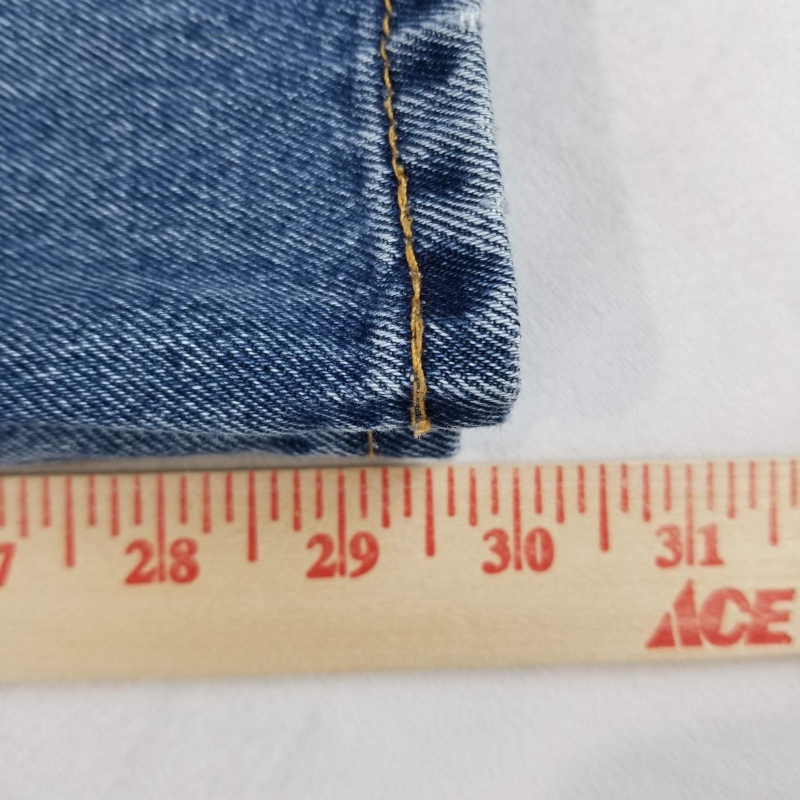 Levi's Levis 550 Jeans Mens 38x30 Blue Relaxed Fit Tapered Leg Size US 38 / EU 54 - 12 Thumbnail