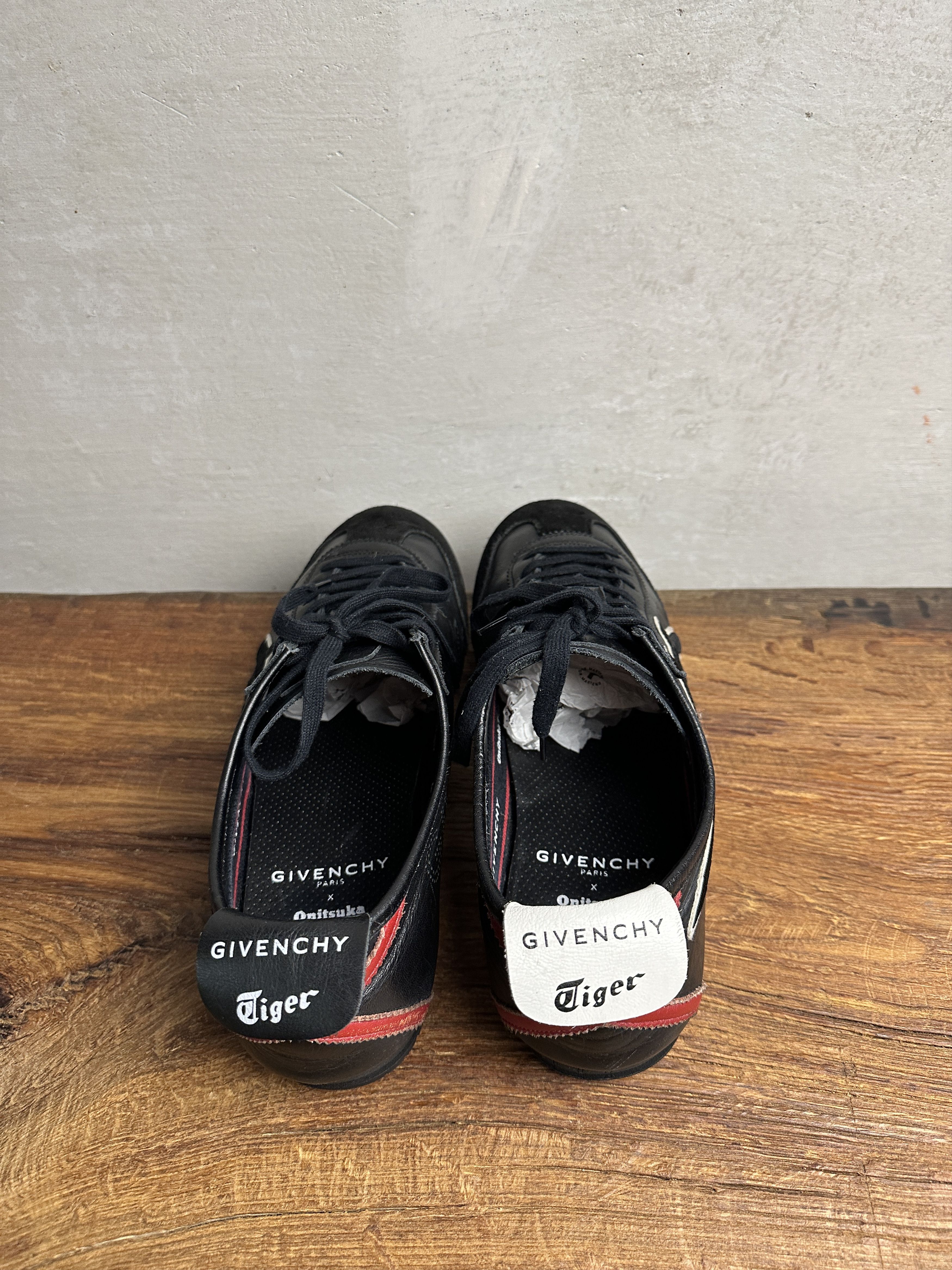 Givenchy RARE Givenchy Onitsuka Tiger MADE IN JAPAN Mexico66 Sneakers Size US 11 / EU 44 - 6 Thumbnail