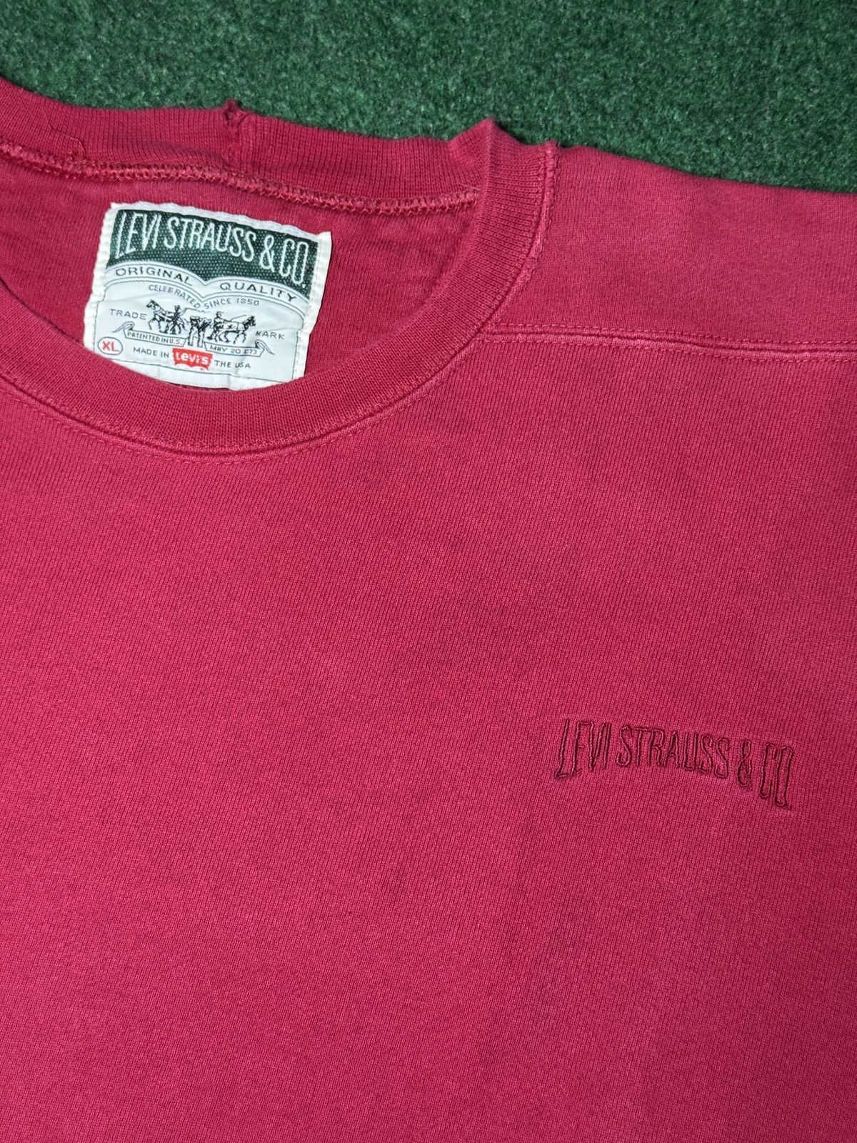 Levi's Vintage Clothing Vintage 90s Levi’s Strauss Red Minimalist XL Sweatshirt Size US XL / EU 56 / 4 - 2 Thumbnail