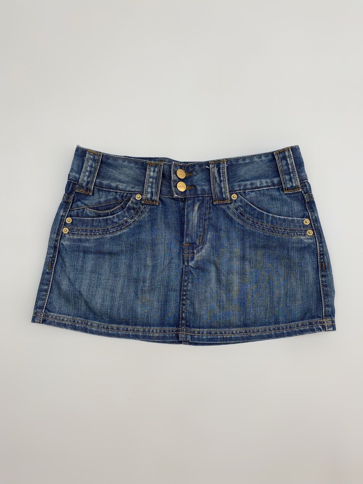 Bench Y2K Vintage Bench Washed Buckle Back Denim Mini Skirt Size 28" / US 6 / IT 42 - 1 Thumbnail
