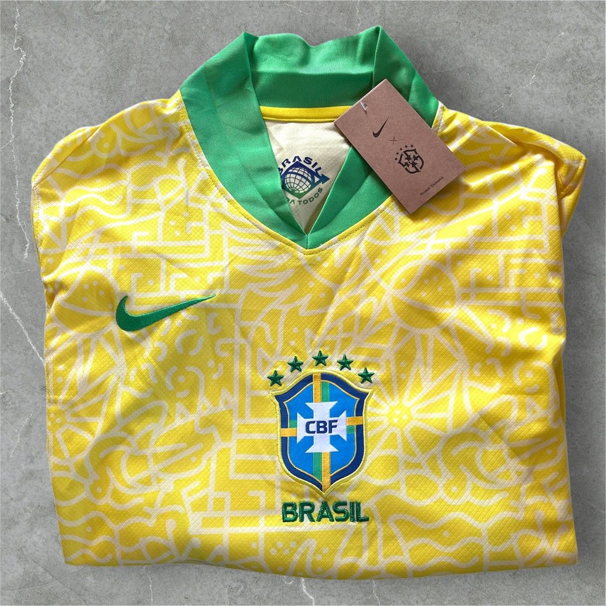 Nike × Vintage Vintage Brazil Home Jearsy 2024 Yellow/Green XL Size US XL / EU 56 / 4 - 2 Thumbnail