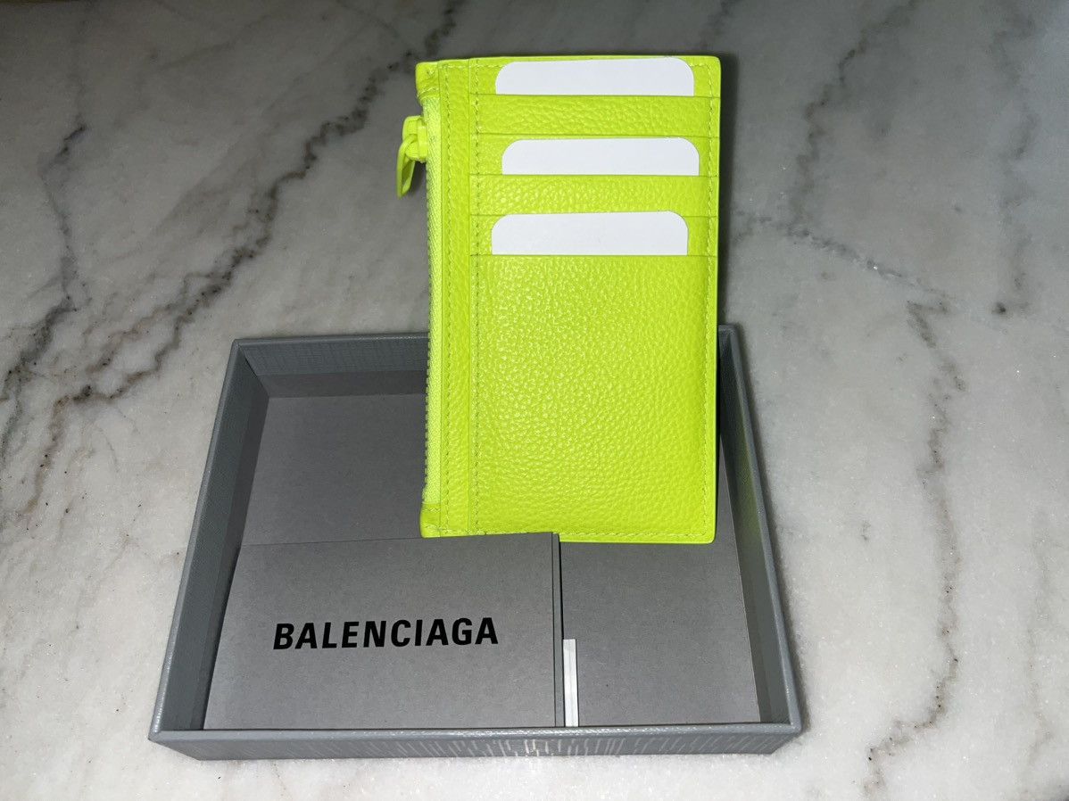 Balenciaga Embossed Leather Zip Card Holder Size ONE SIZE - 2 Thumbnail