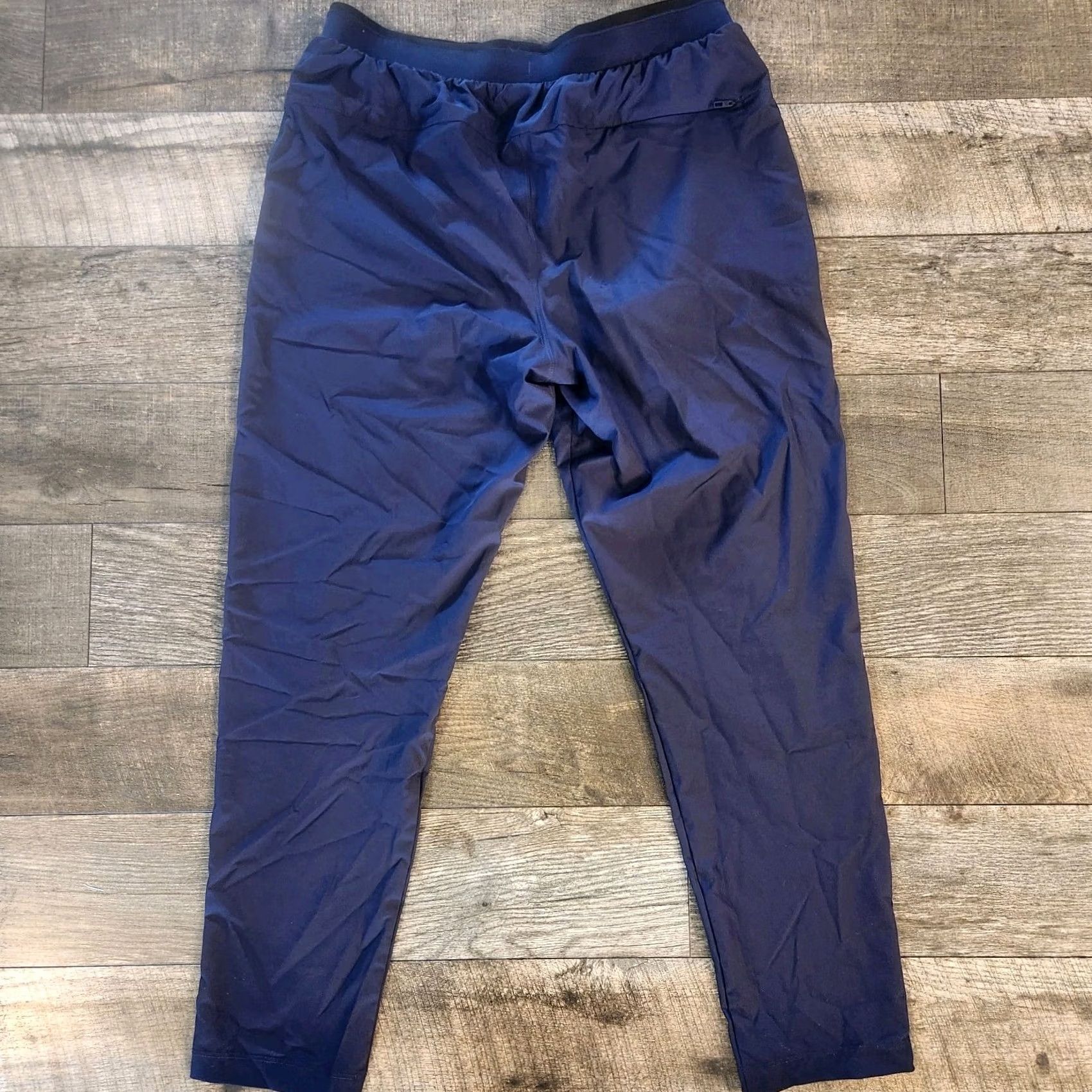 Fabletics Fabletics The Fundamental Jogger Pants Mens M Navy Blue Performance Stretch Cotton? (Note: final content not to include extraneous words) Size US 30 / EU 46 - 6 Thumbnail