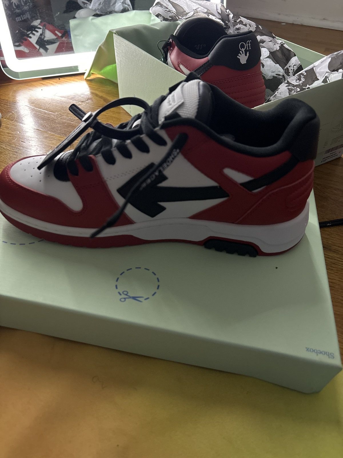 Off-White black red & white OFF-WHITE Out Of Office Sneakers Size US 10 / IT 40 - 2 Thumbnail