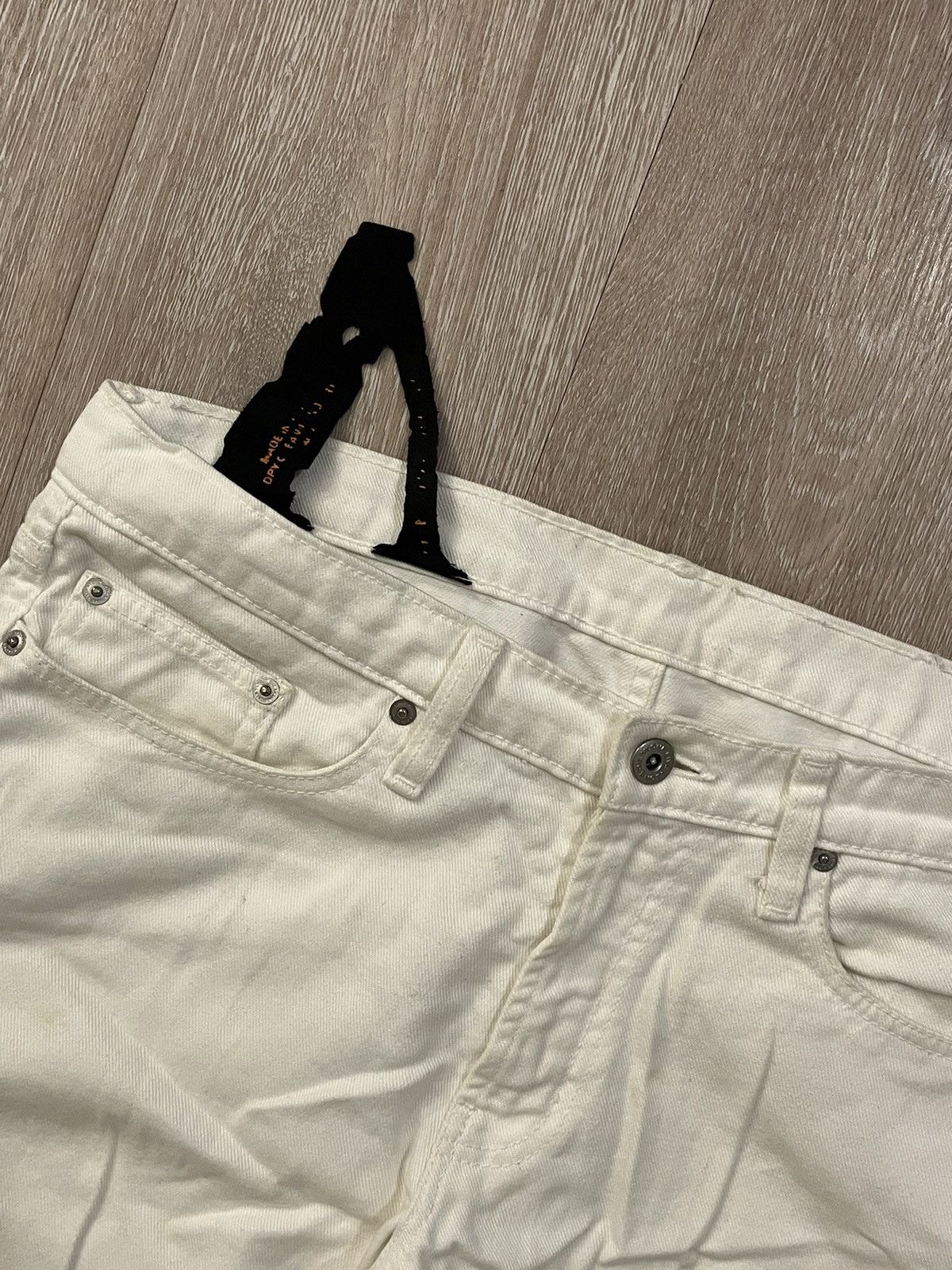 Vlone Vlone White Old English Denim Size US 32 / EU 48 - 4 Thumbnail