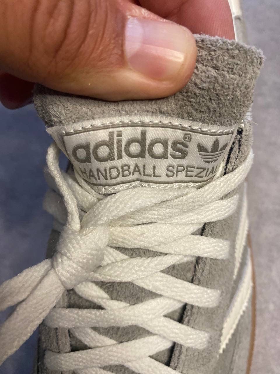 Adidas Adidas Handball Spezial Low Top Sneakers Silver Pebble Gum Size US 10 / EU 43 - 13 Thumbnail