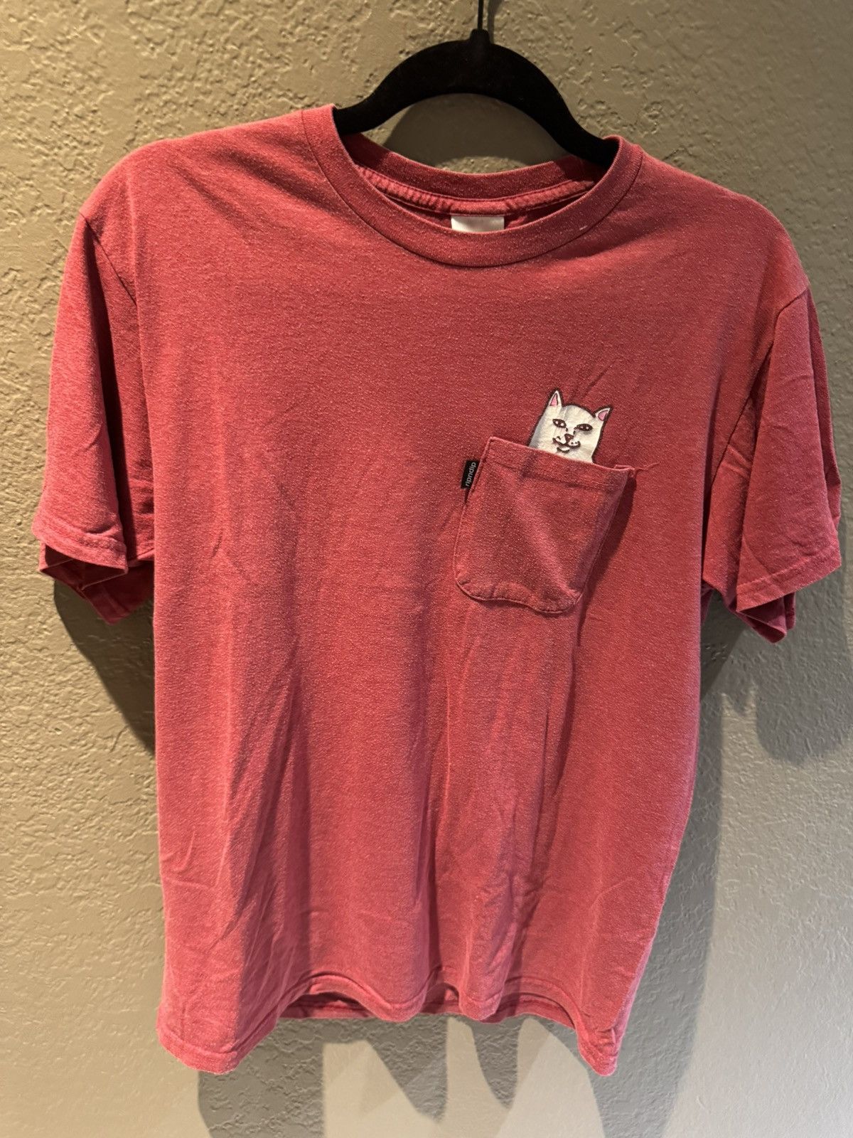 RIPNDIP Rip N Dip Nermal Flipping Middle Finger Red Pocket Tee Med Size US M / EU 48-50 / 2 - 1 Thumbnail