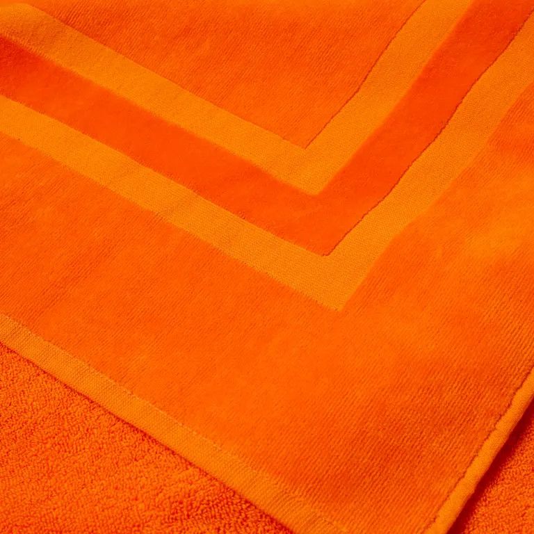 Balenciaga o1mt1gz0924 Size: OS / BB Beach Towel in Orange Size ONE SIZE - 3 Thumbnail