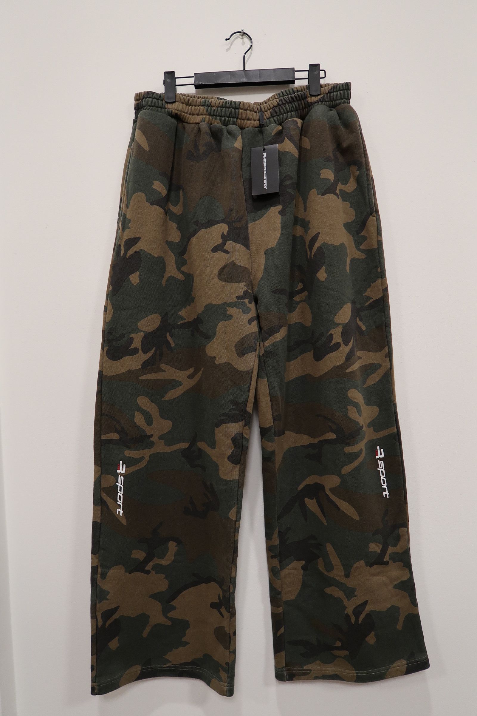 GV Gallery R Sport Camo Sweats