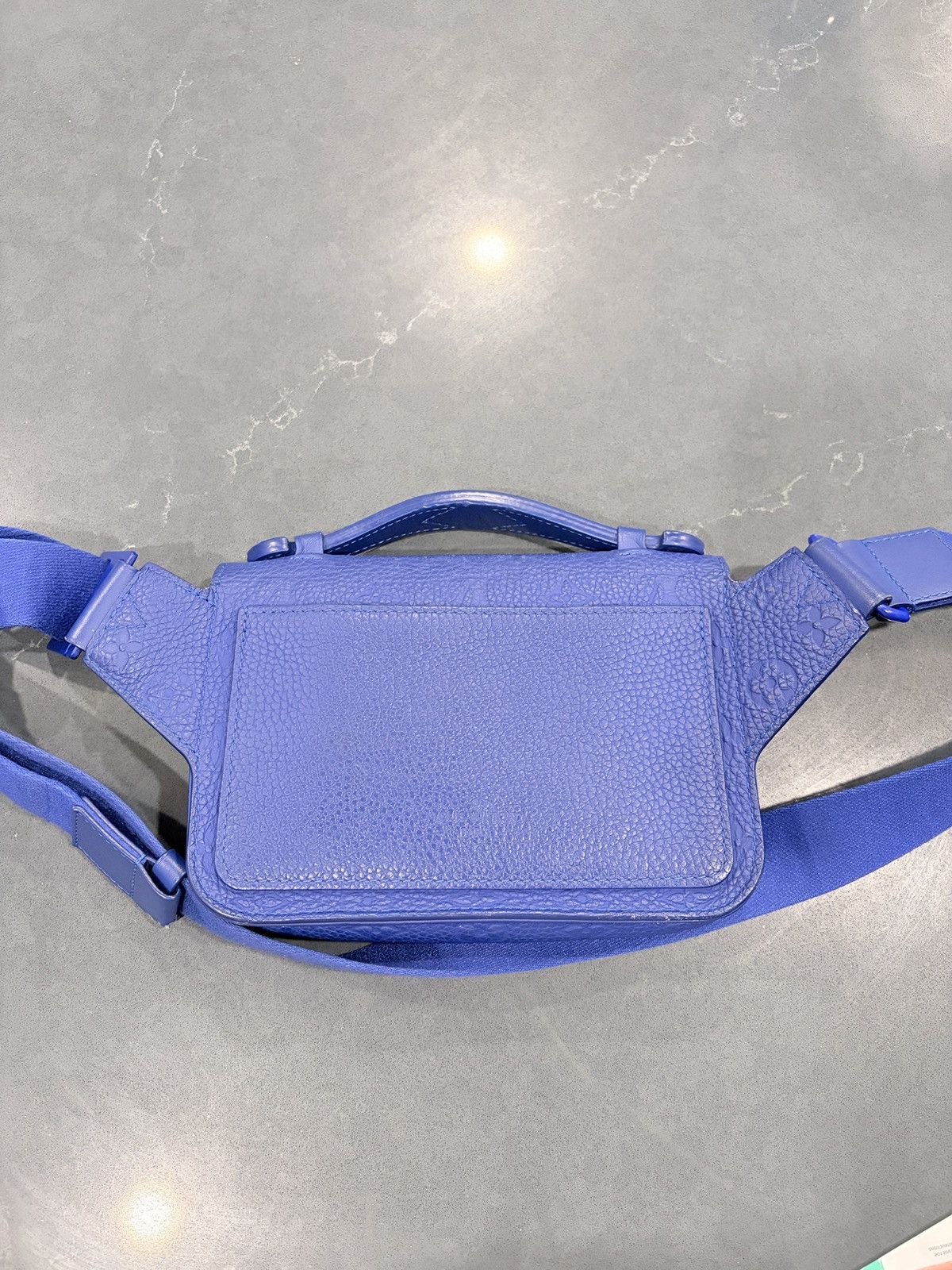 Louis Vuitton Louis Vuitton S Lock Sling Bag Monogram Taurillon Leather Size ONE SIZE - 9 Thumbnail