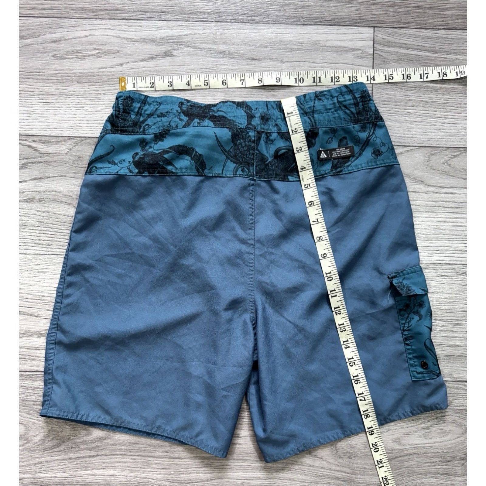 Nike ACG VINTAGE Nike ACG Dri Fit Swimming Shorts Bottom Men S Green Nike ACG Dri Fit Swimming Shorts Bottom Men S Green Size US 29 - 3 Thumbnail