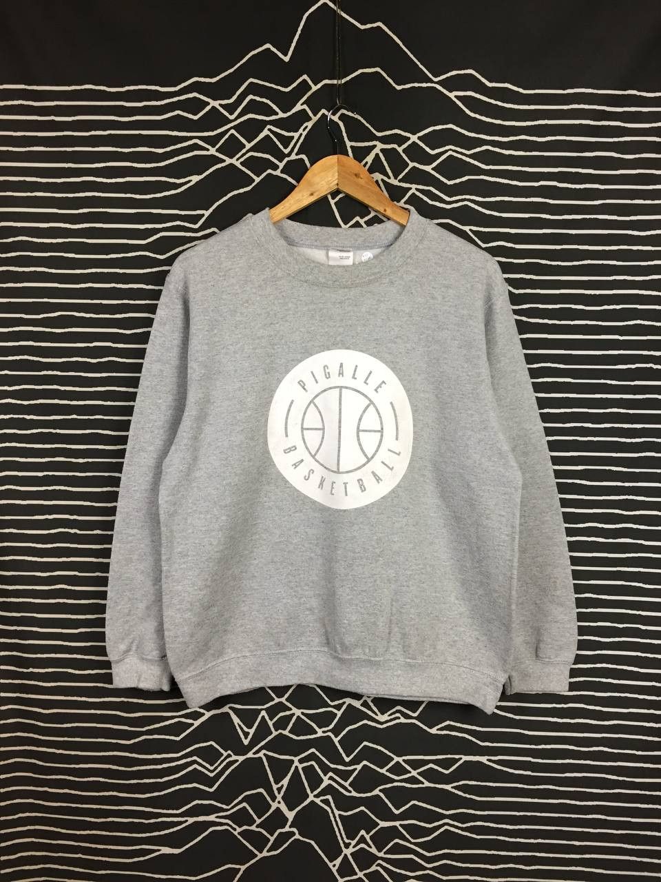 Vintage Pigalle Basketball Classic Logo Crewneck Sweatshirt Size M Size US M / EU 48-50 / 2 - 2 Thumbnail