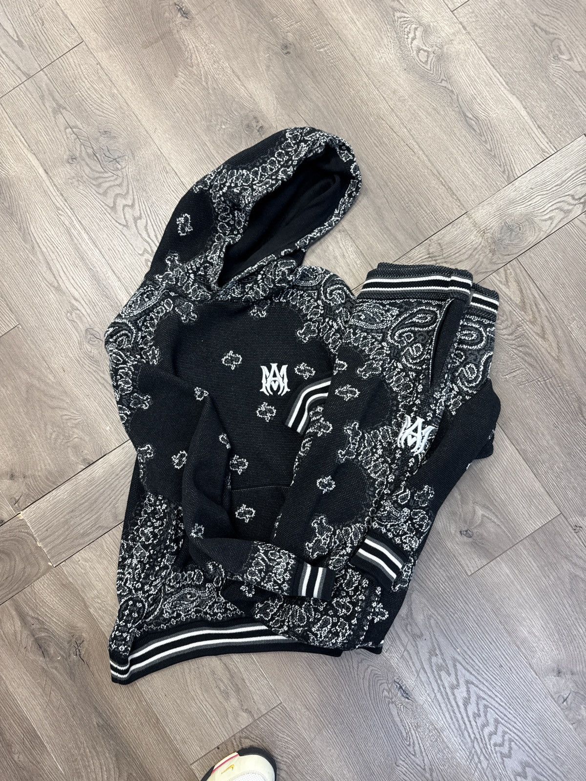 Amiri Amiri knit sweatsuit black white bandana Size US L / EU 52-54 / 3 - 1 Thumbnail