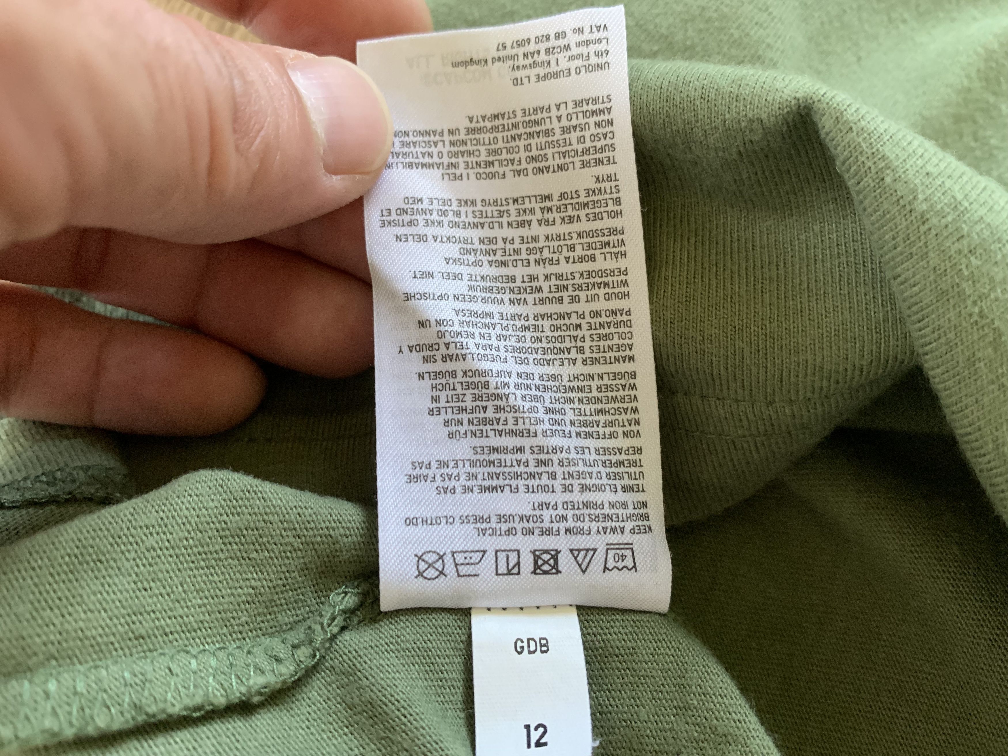 Uniqlo Uniqlo UT Monster Hunter Capcom Quest Failed T-Shirt Size US L / EU 52-54 / 3 - 10 Thumbnail