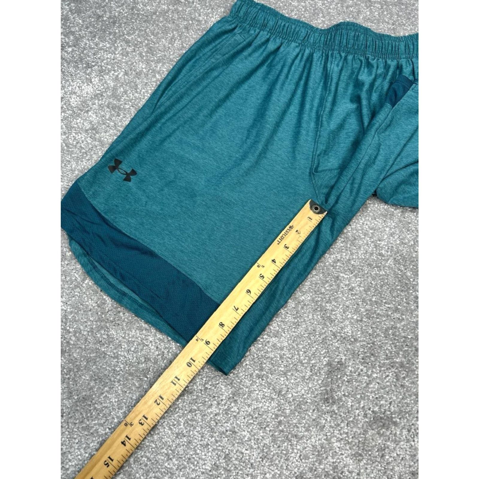 Under Armour Under Armour Train Shorts Mens Medium Green Logo Stretch Breathable Pockets Drawstring Regular Fit 9in Inseam Size US 31 - 3 Thumbnail