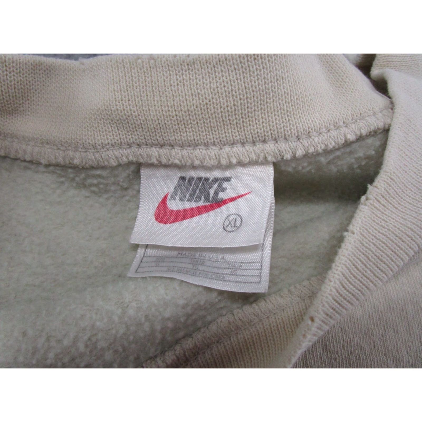 Nike VINTAGE Nike Sweatshirt Nike Ivory XL Crew Neck Pullover 90s 80s USA Sportswear Man Size US XL / EU 56 / 4 - 2 Thumbnail