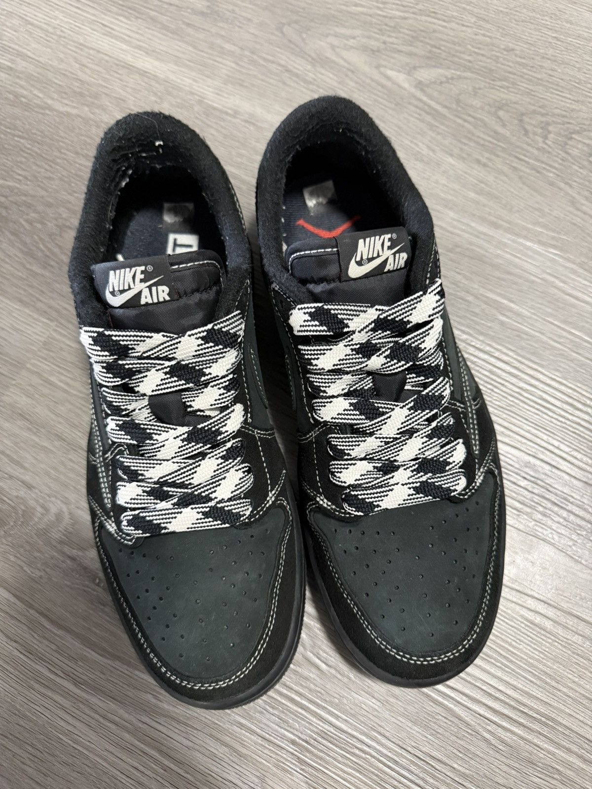 Nike × Travis Scott Travis Scott x Air Jordan 1 Retro Low OG SP 'Black Phantom' Size US 8.5 / EU 41-42 - 3 Thumbnail