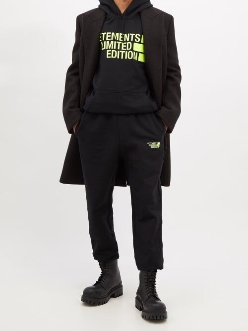 Vetements o1y0824 Sweatpant in Black Size US 36 / EU 52 - 2 Thumbnail