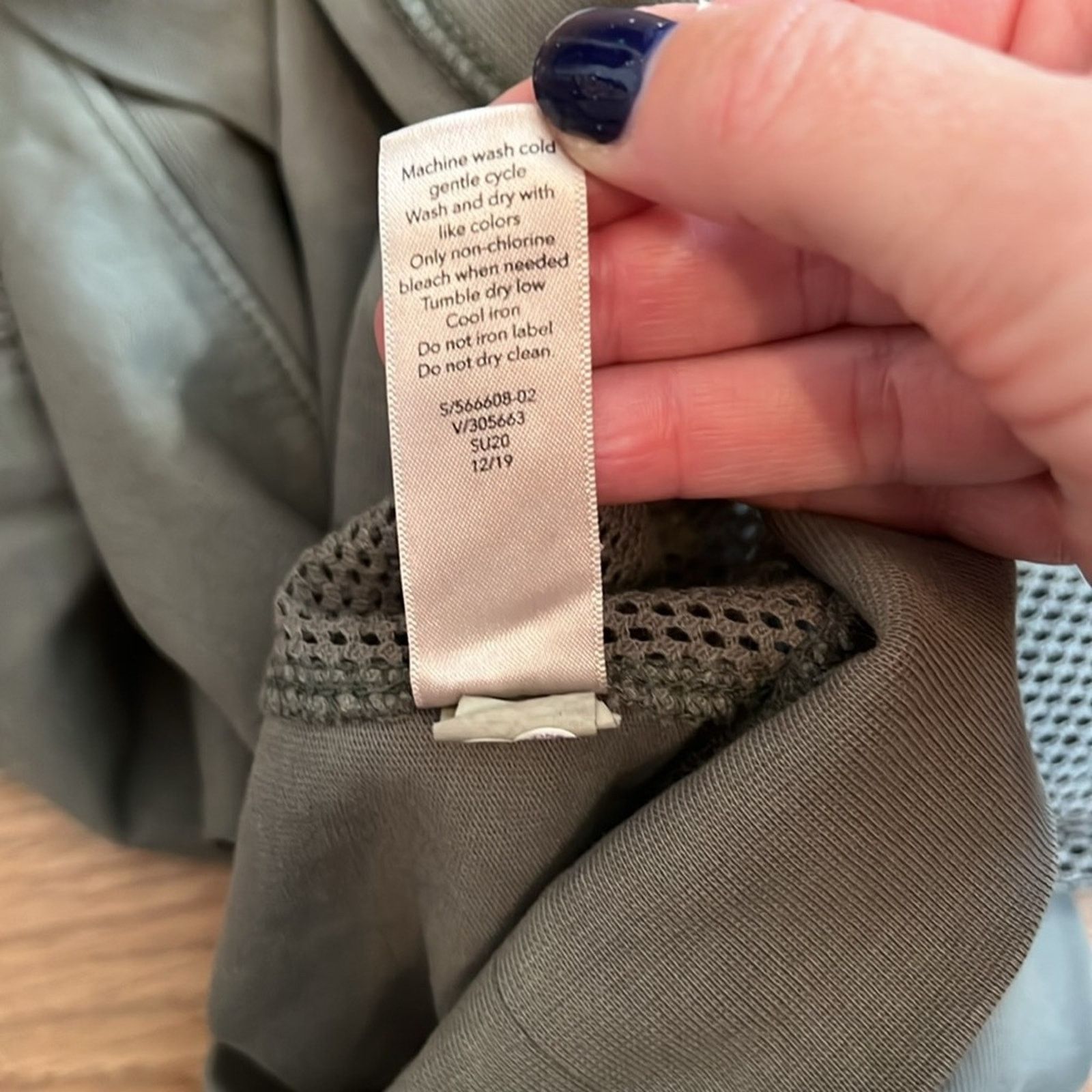Athleta Athleta Cruise Long Sleeve Sweatshirt in Olive Green Size S / US 4 / IT 40 - 8 Thumbnail