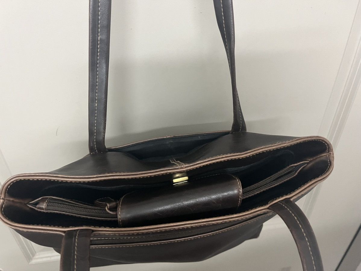 Liz Claiborne Vintage First Issue A Liz Claiborne hand bag Size ONE SIZE - 3 Thumbnail