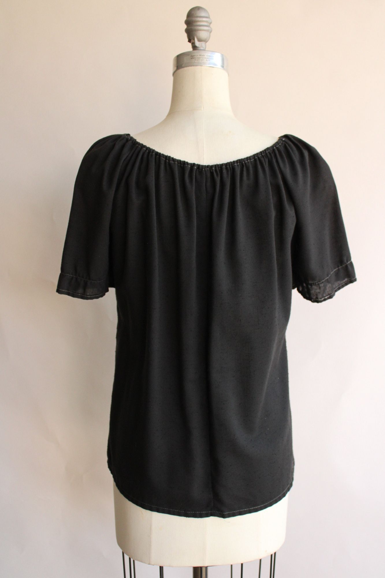 Vintage Vintage 1970s 1980s Blouse, Black Peasant Shirt, Keyhole Nec Size M / US 6-8 / IT 42-44 - 9 Thumbnail