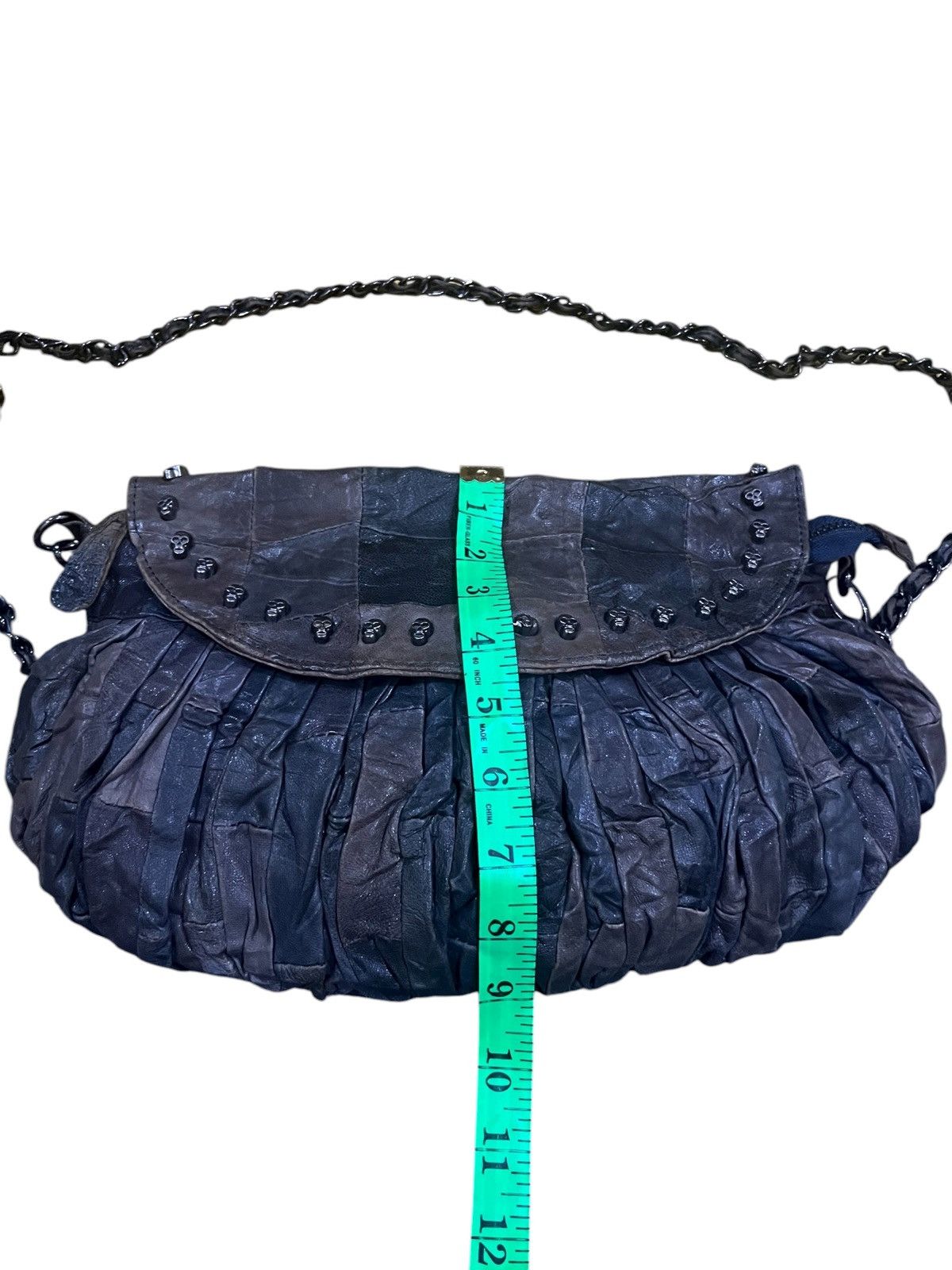 Japanese Brand vintage patchwork leather shoulder bag with skull studs Size ONE SIZE - 15 Thumbnail