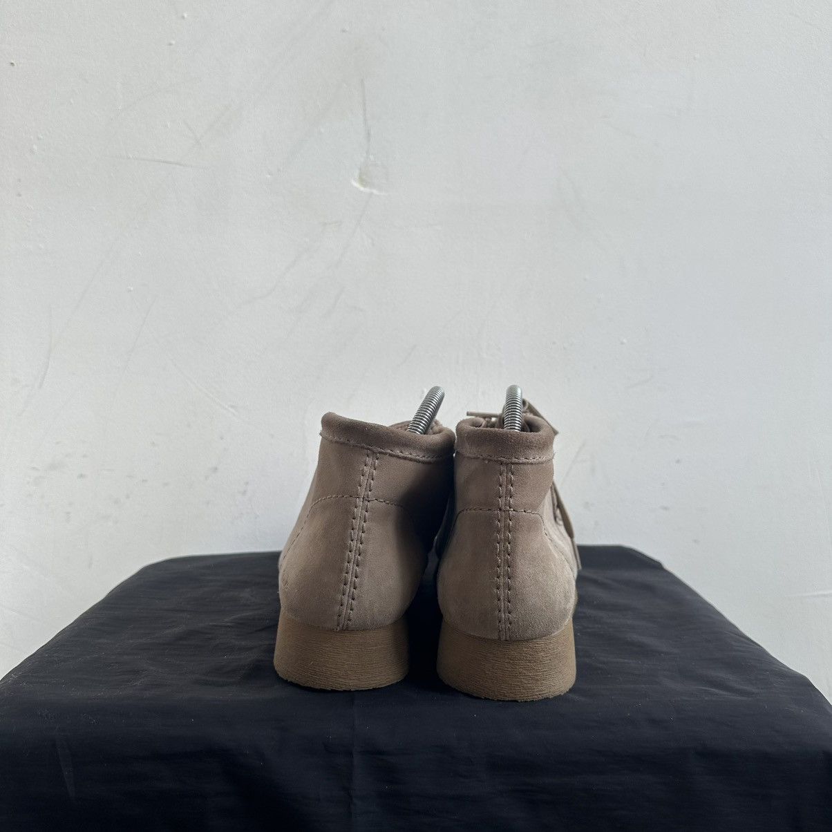 Clarks Clarks Wallabee Biege Suede Size US 7.5 / EU 40-41 - 6 Thumbnail