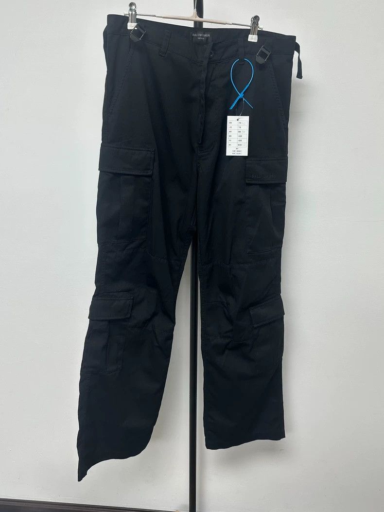 Balenciaga Balenciaga size XXS Cargo Embroidered Solid Straight Leg Ov Size US 26 / EU 42 - 1 Thumbnail