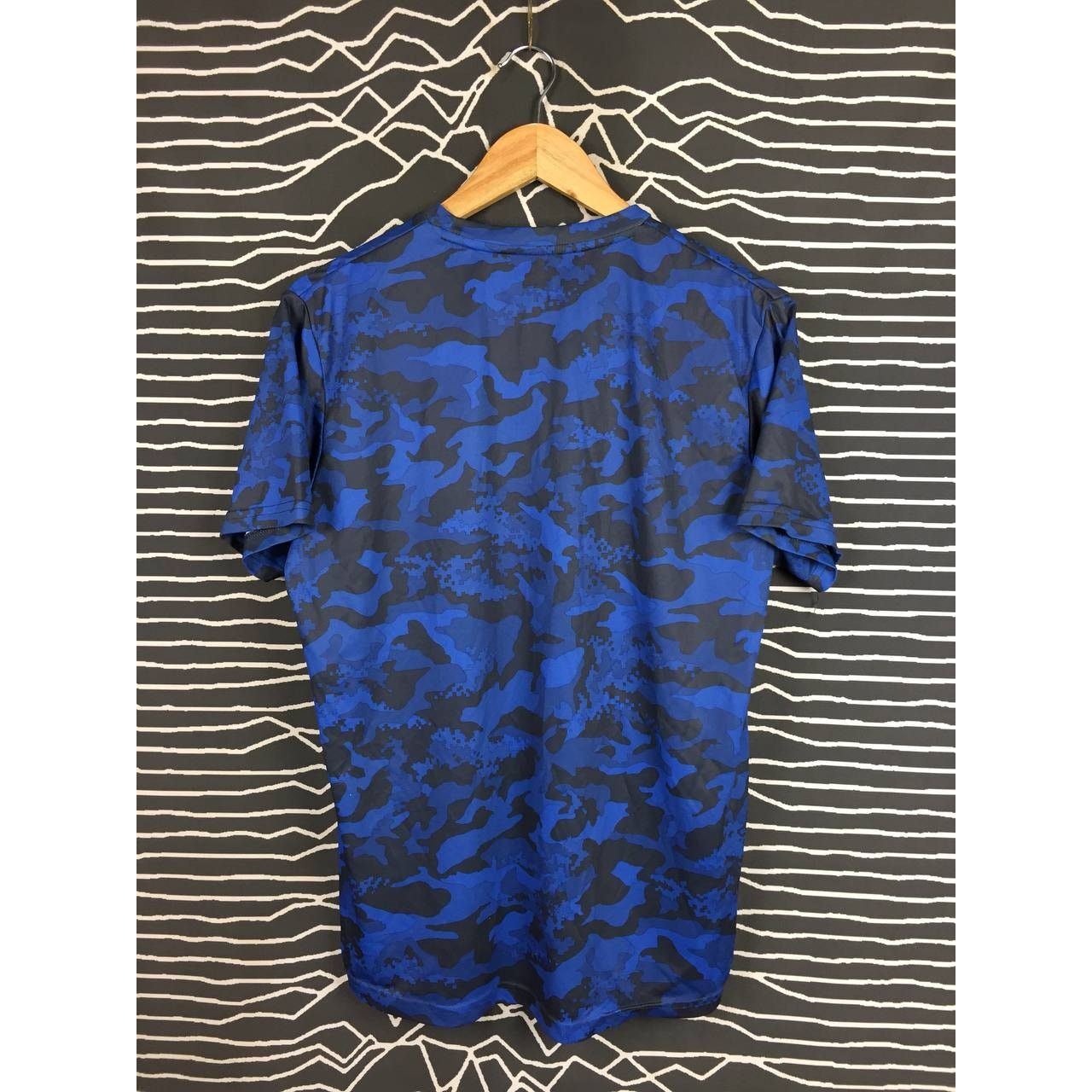 Japanese Brand × Vintage IGNIO Japanese Brand Camouflage Activewear Tee Size US L / EU 52-54 / 3 - 5 Thumbnail
