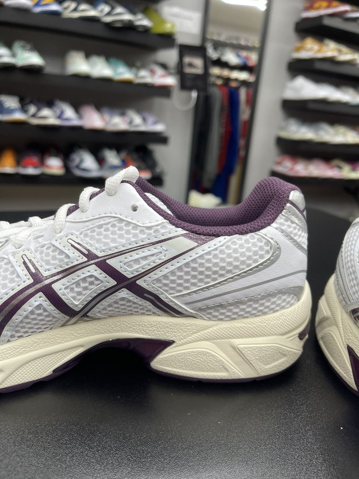 Asics Size 5.5/7w - Asics Gel-1130 White Deep Plum Size US 5.5 / EU 38 - 6 Thumbnail