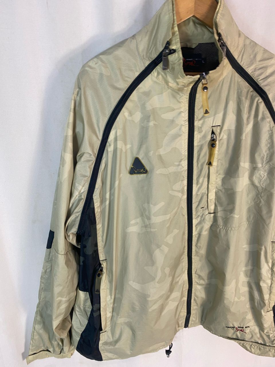 Triple 5 Soul Triple 5 soul camo multizipper windbreaker jacket Size US L / EU 52-54 / 3 - 5 Thumbnail