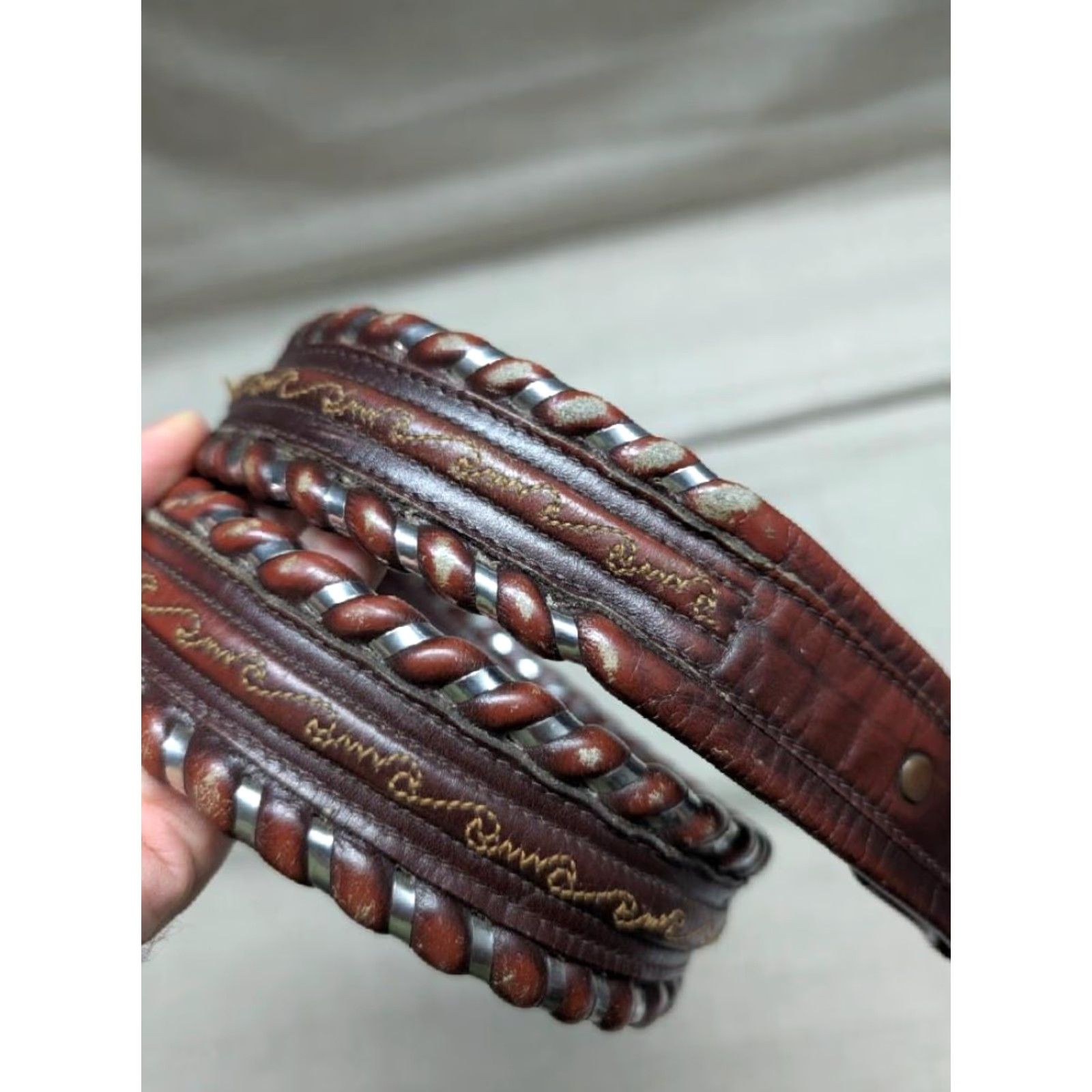 Vintage VINTAGE Leegin belt LACED western cowhide brown 30 buckle Rodeo Mens Belt Size 30 - 6 Thumbnail