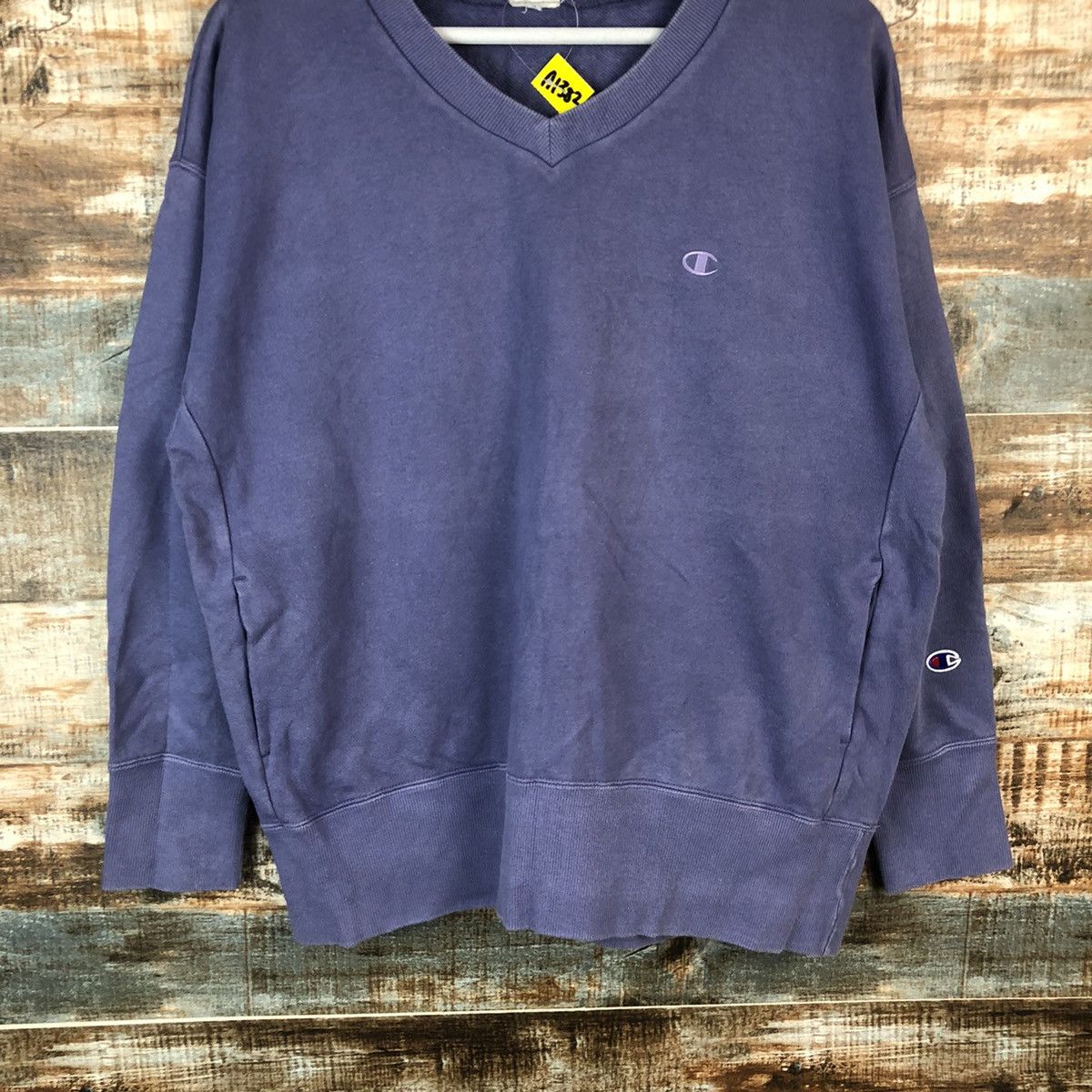Champion Champion Purple Sweatshirt vintage #A1382 Size US L / EU 52-54 / 3 - 6 Thumbnail