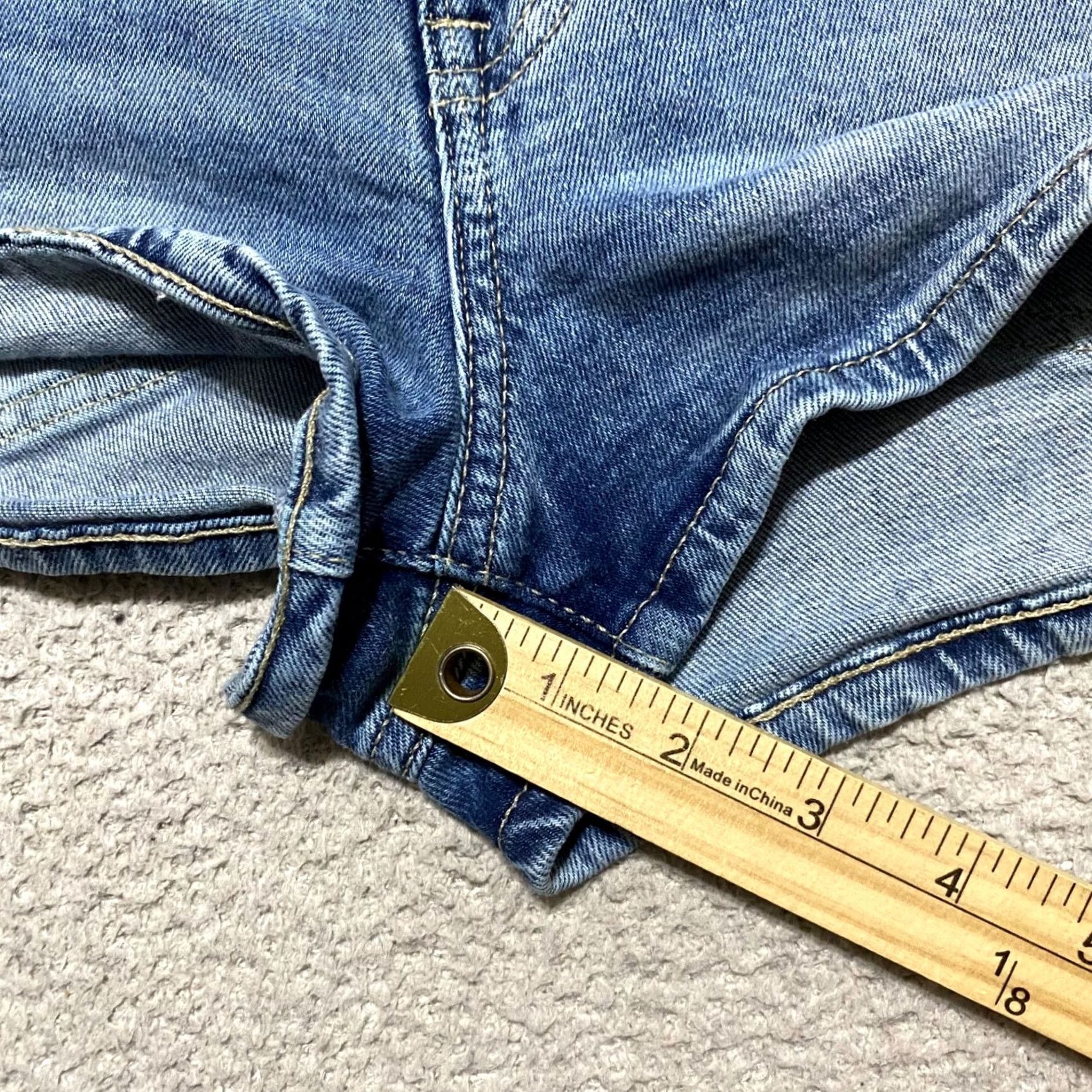 Gap GAP Womens Blue Denim Jean Shorts Size 8 Medium Wash Y2K Low Rise Inseam 2" Size 30" / US 8 / IT 44 - 5 Thumbnail