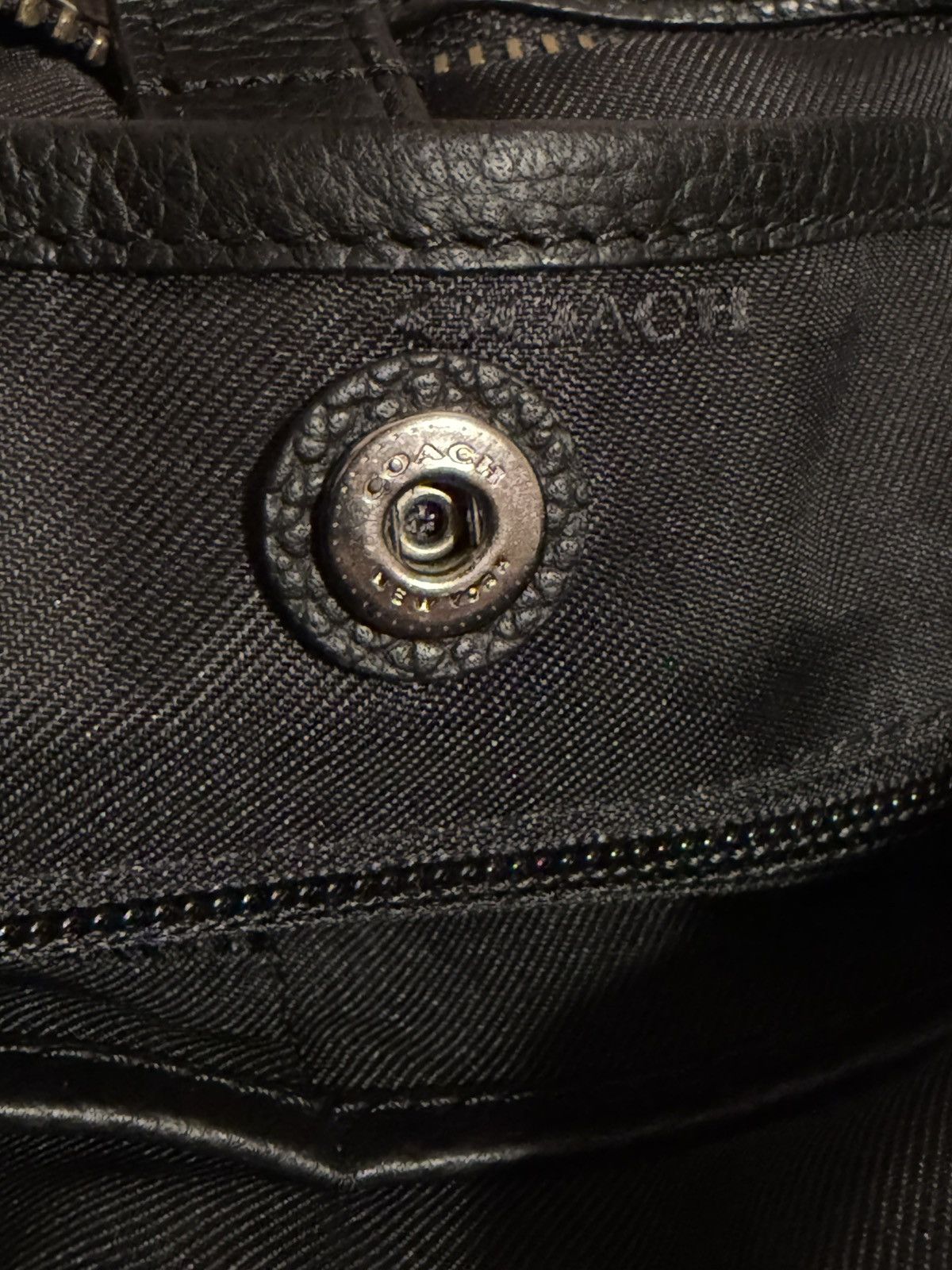 Coach Coach Gotham Slim Crossbody – Black Pebble Leather Size ONE SIZE - 6 Thumbnail