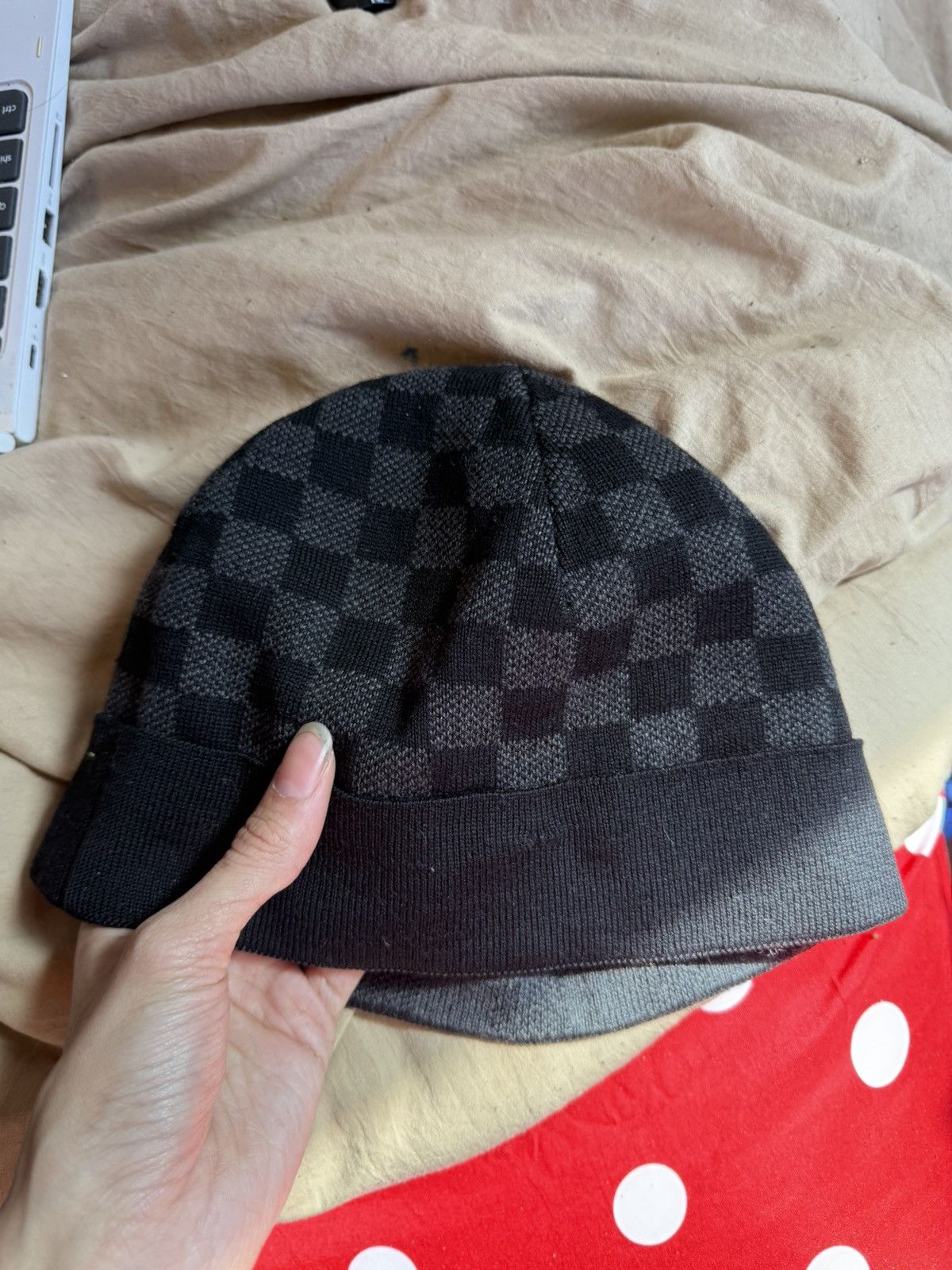 Louis Vuitton Louis Vuitton Beanie Damier Wool Black OS Size ONE SIZE - 6 Thumbnail