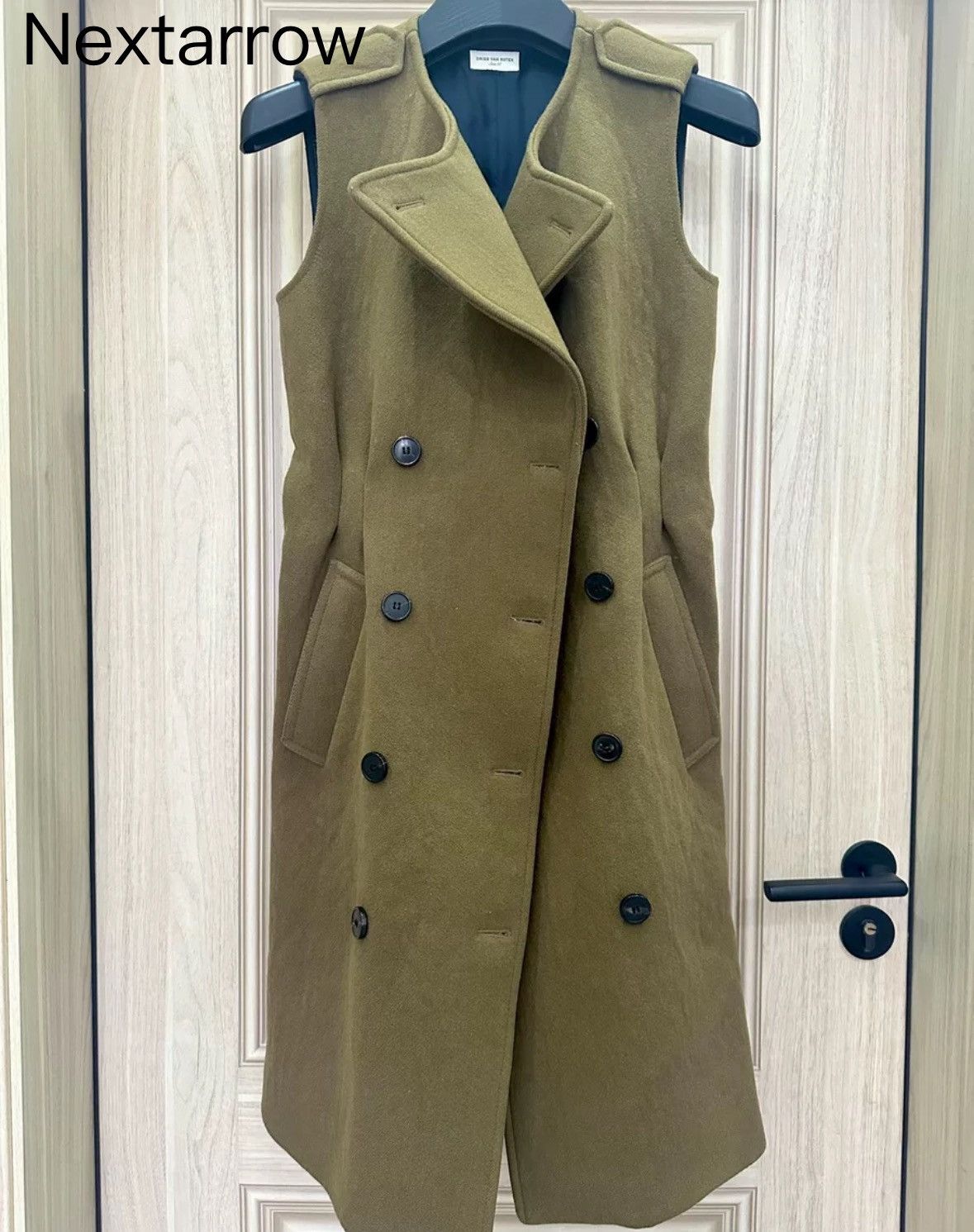 Dries Van Noten Dries van noten Double-breasted coat 2412-Nextarrow Size US S / EU 44-46 / 1 - 2 Thumbnail